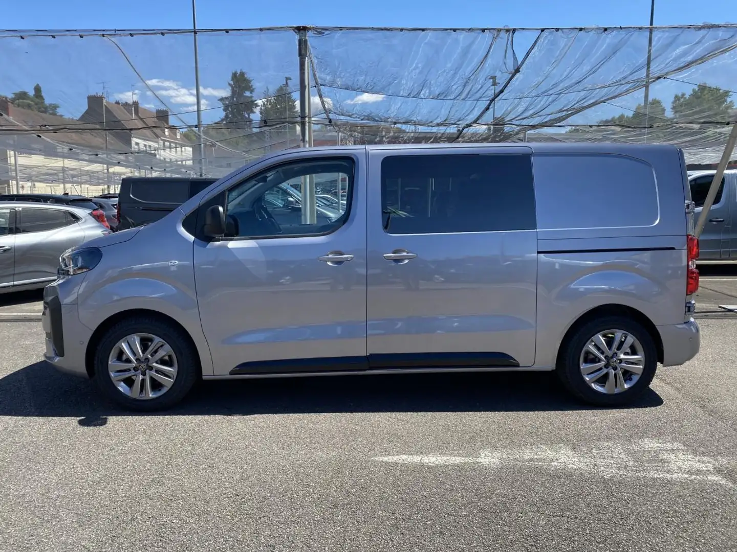 Peugeot Expert III (2) CABINE APPROFONDIE BLUEHDI 180 M EAT8 5PL / CAMERA / MAIN LIBRE / CLIM AUTO Gris - 2