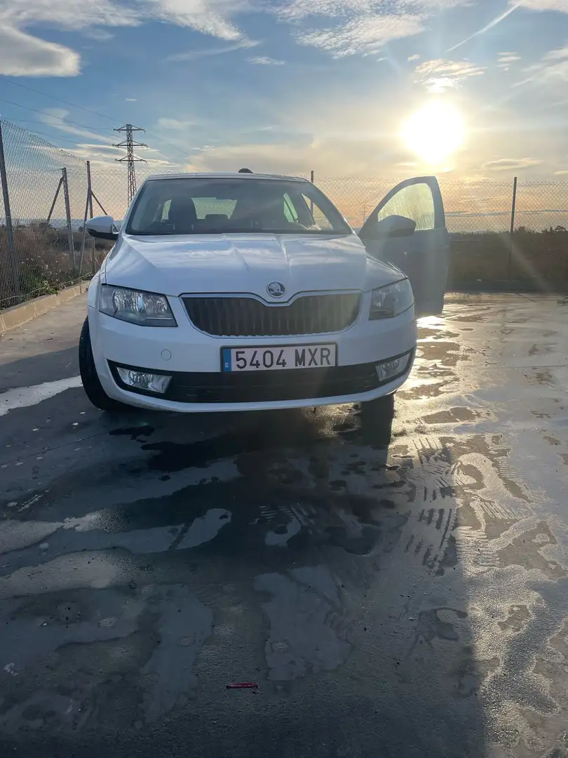 Skoda Octavia 1.6TDI CR Elegance DSG 105 - 1