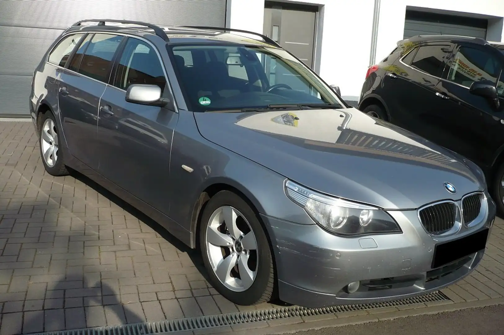 BMW 525 525d Touring Aut. Xenon Klima Navi Pdc Grau - 1