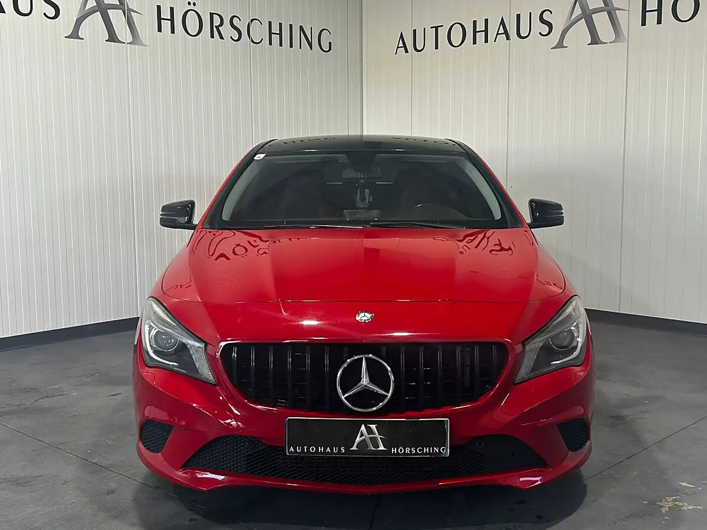 Mercedes-Benz CLA 220 CDI Aut. // SPORTSITZE // Rot - 2