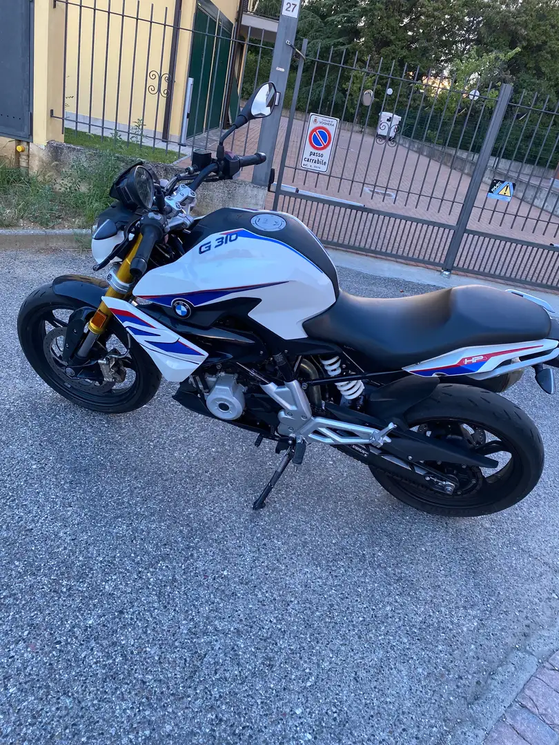 BMW G 310 R White - 2