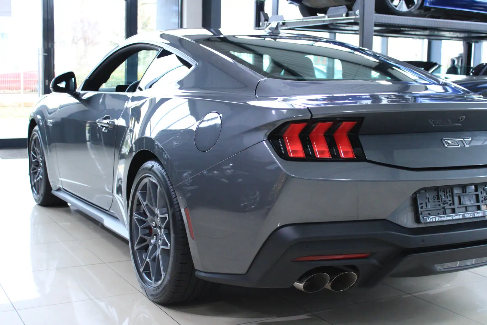 Ford Mustang GT 5.0 V8 COUPE NEUES MODELL 446PS 1HAND GARANTIE* Grau - 2