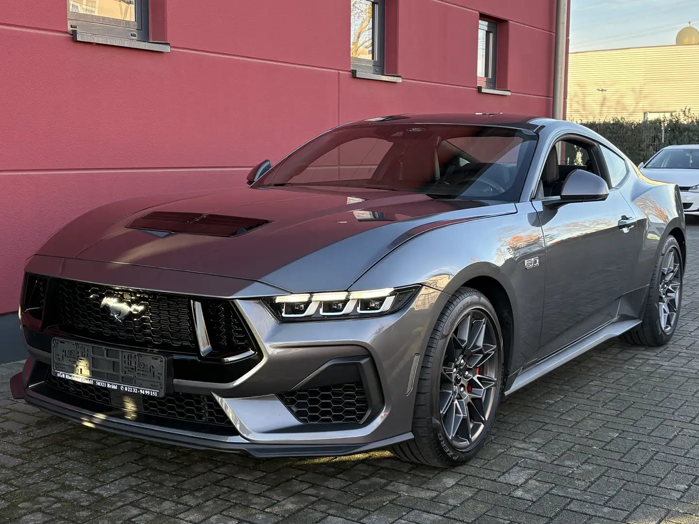 Ford Mustang GT 5.0 V8 COUPE NEUES MODELL 446PS 1HAND GARANTIE* Grau - 1