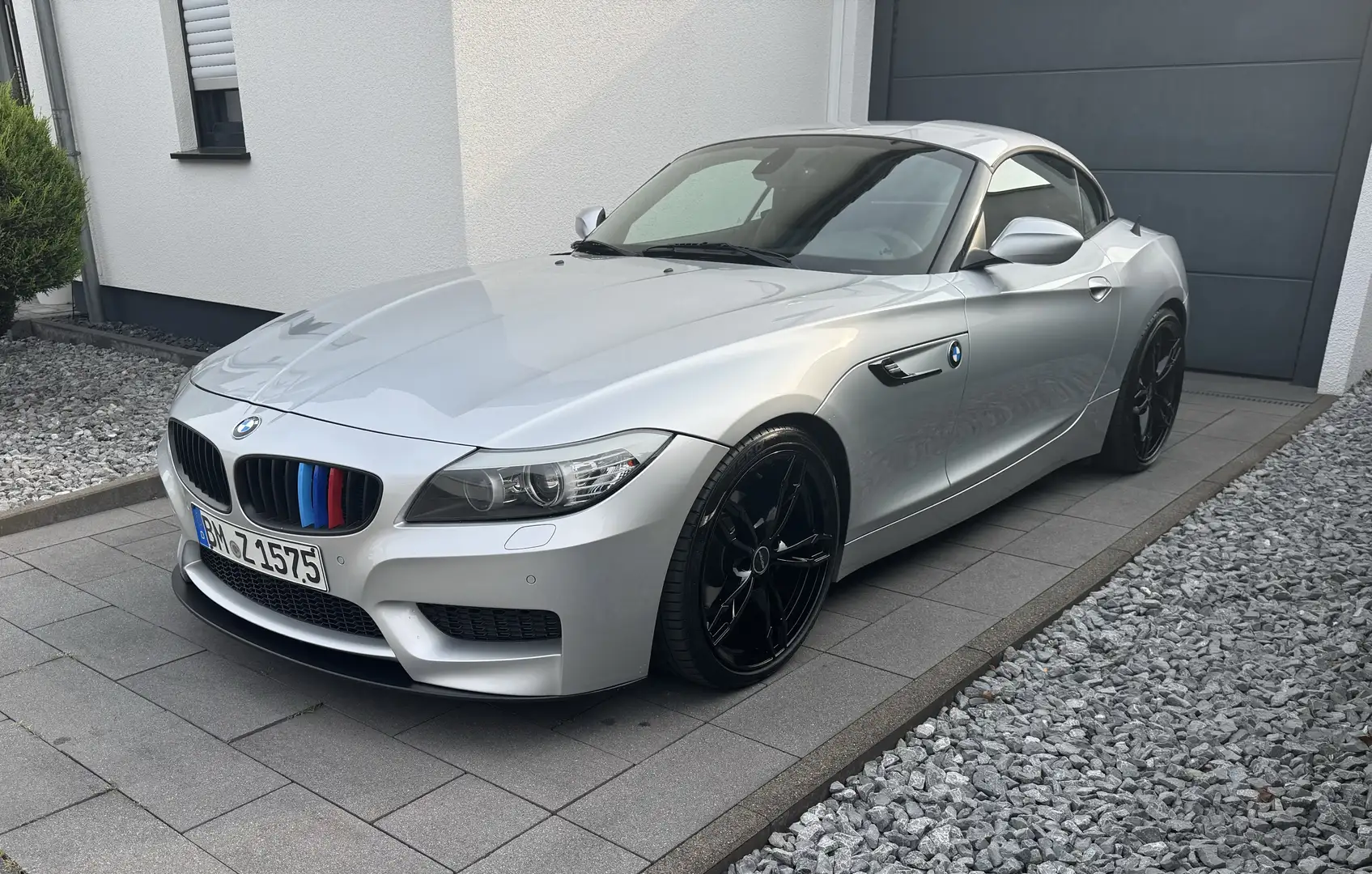 BMW Z4 sDrive 23i Grau - 2