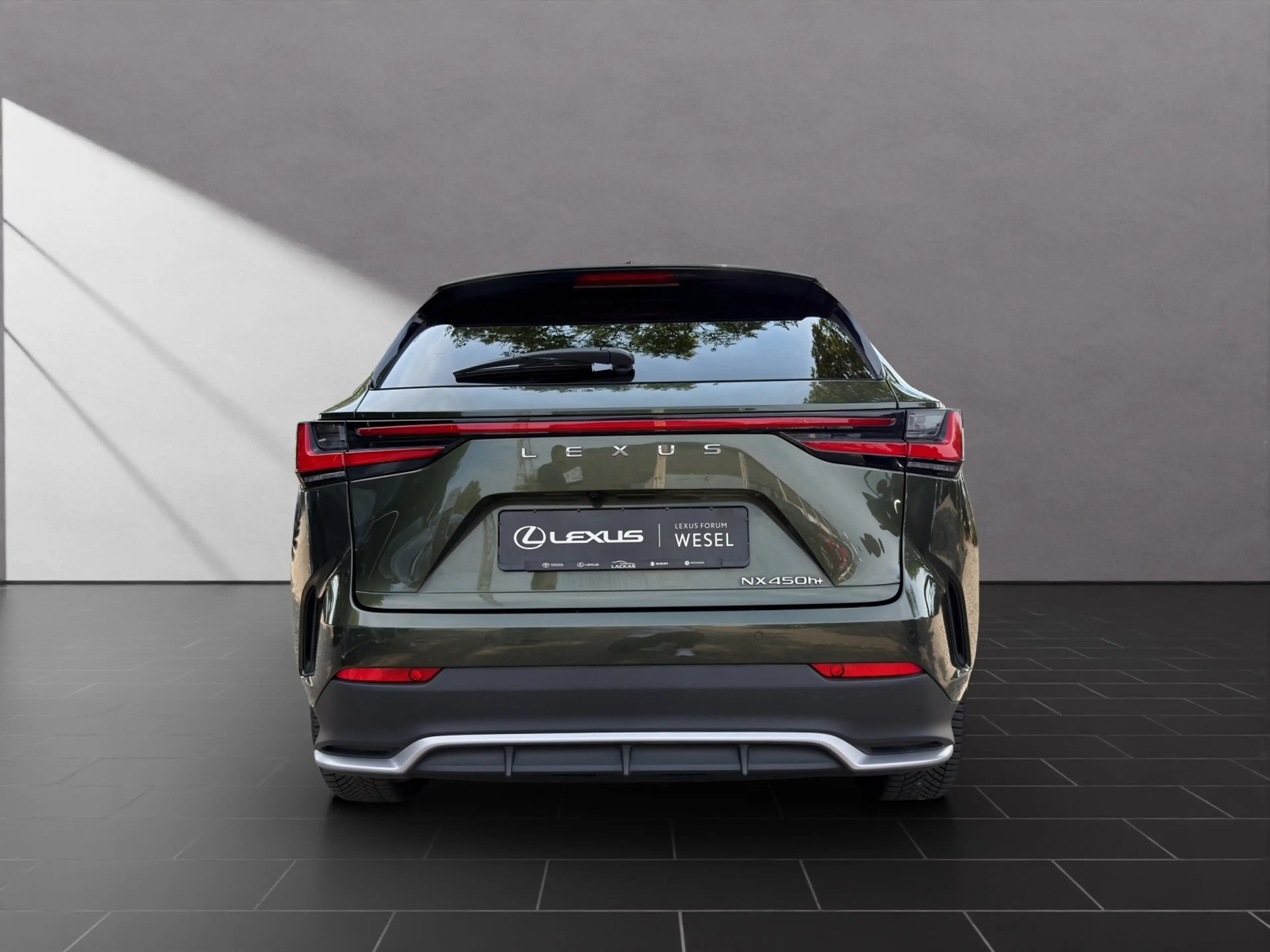Lexus NX 450h+ (AZ20)(09.2021->) 450 h+ E-Four — photo 4