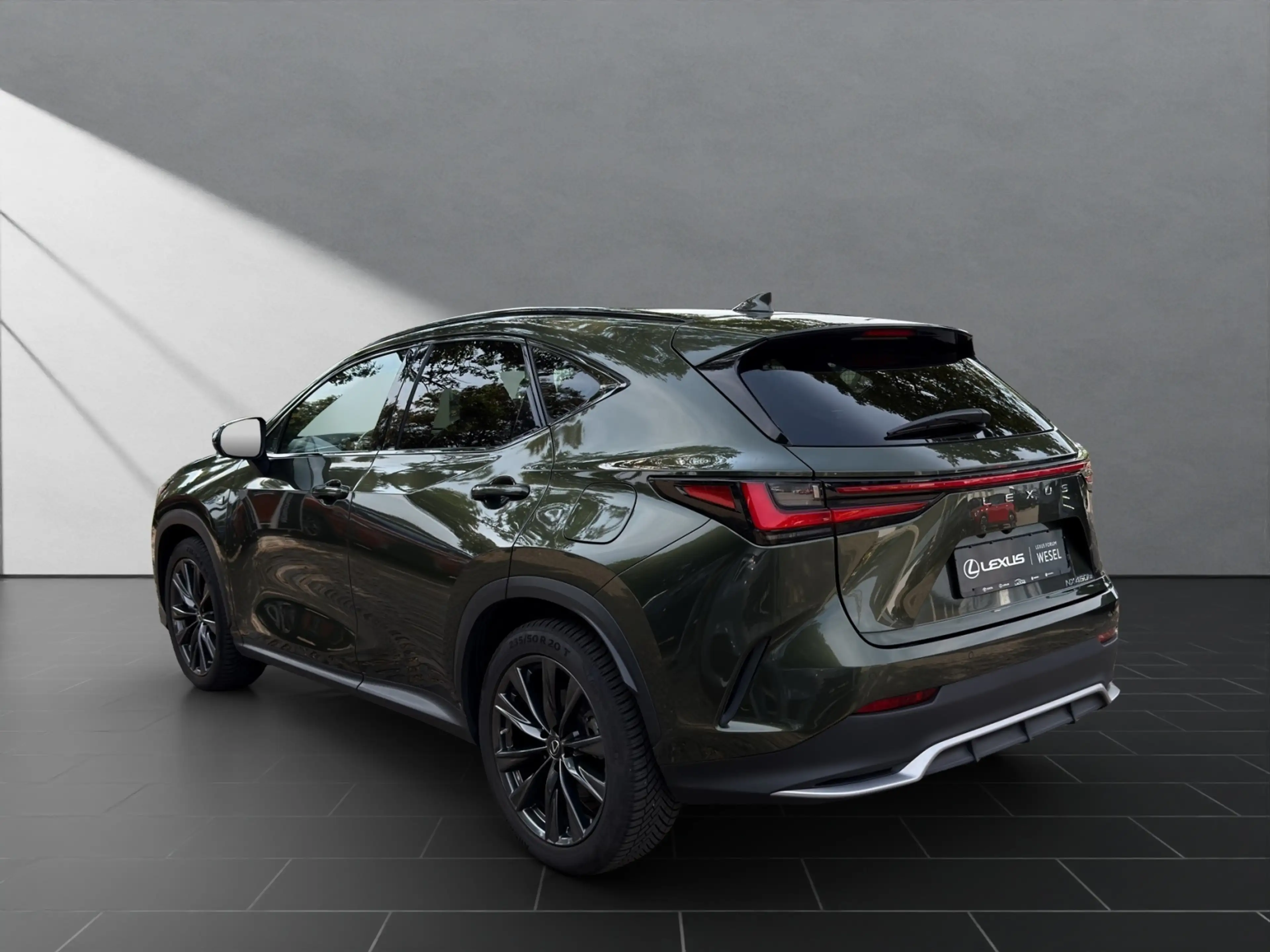Lexus NX 450h+ (AZ20)(09.2021->) 450 h+ E-Four — photo 3