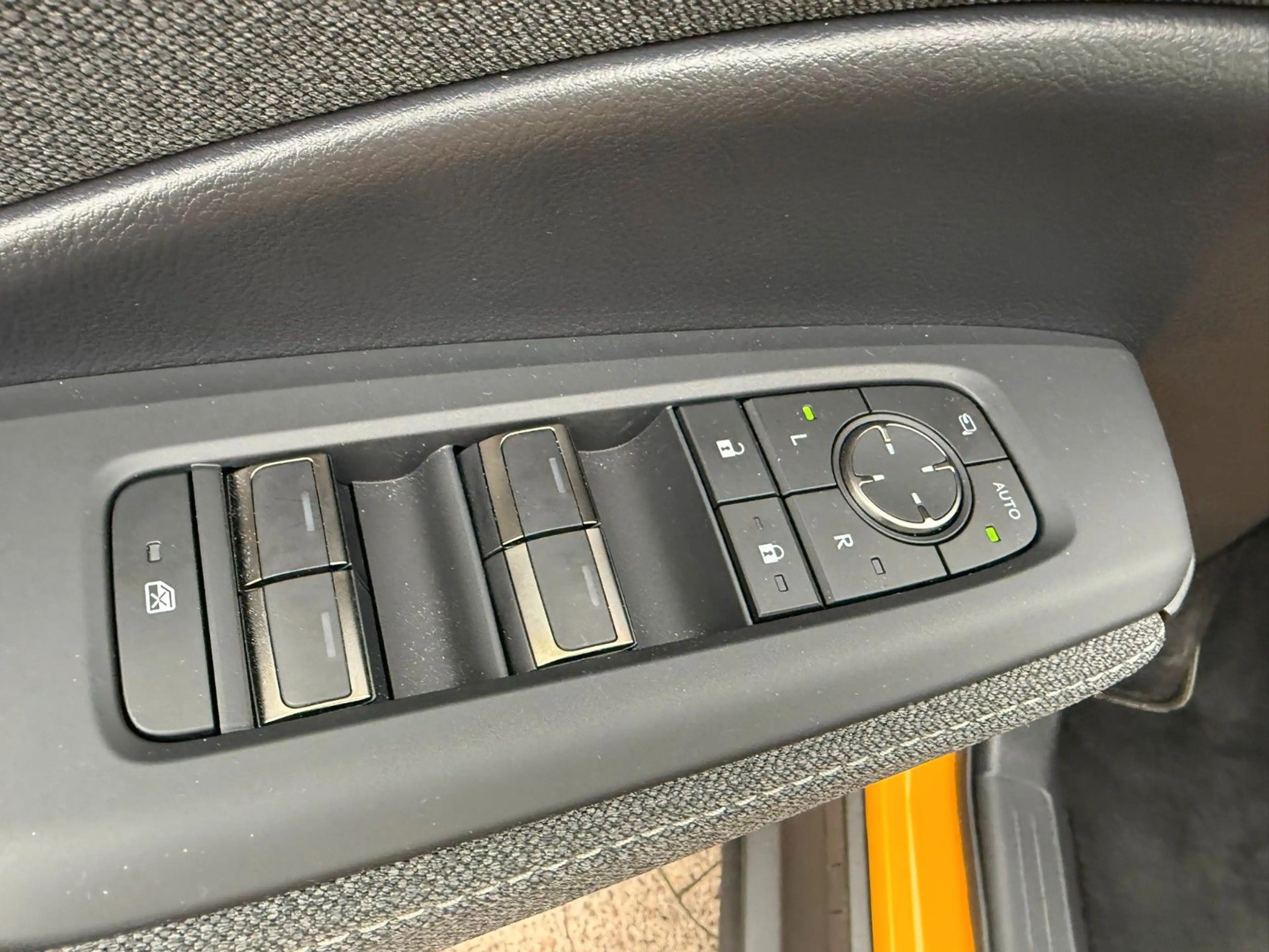 Lexus LBX FWD **KAMERA** — photo 13