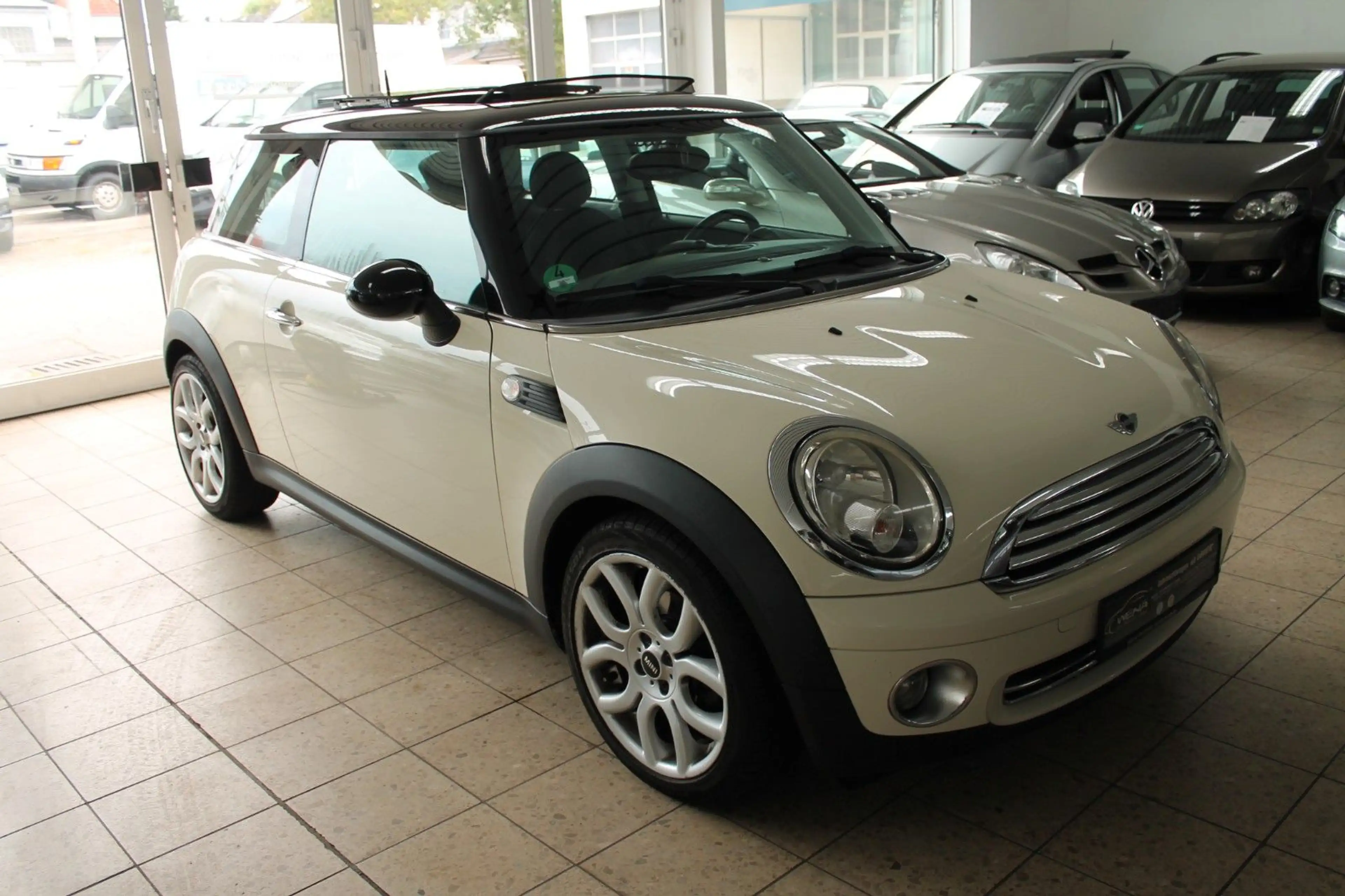 MINI Cooper Mini Cooper — photo 3