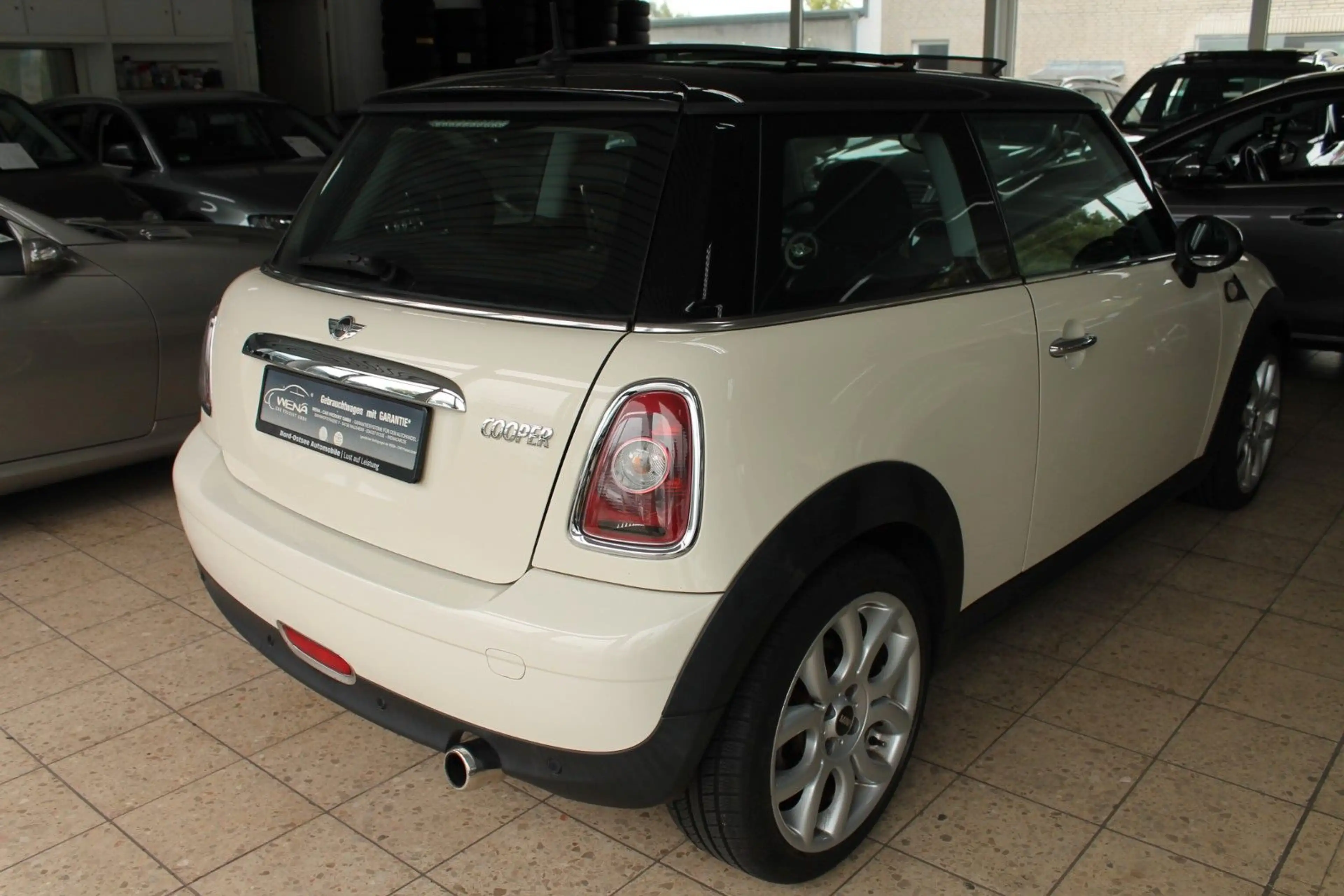 MINI Cooper Mini Cooper — photo 7