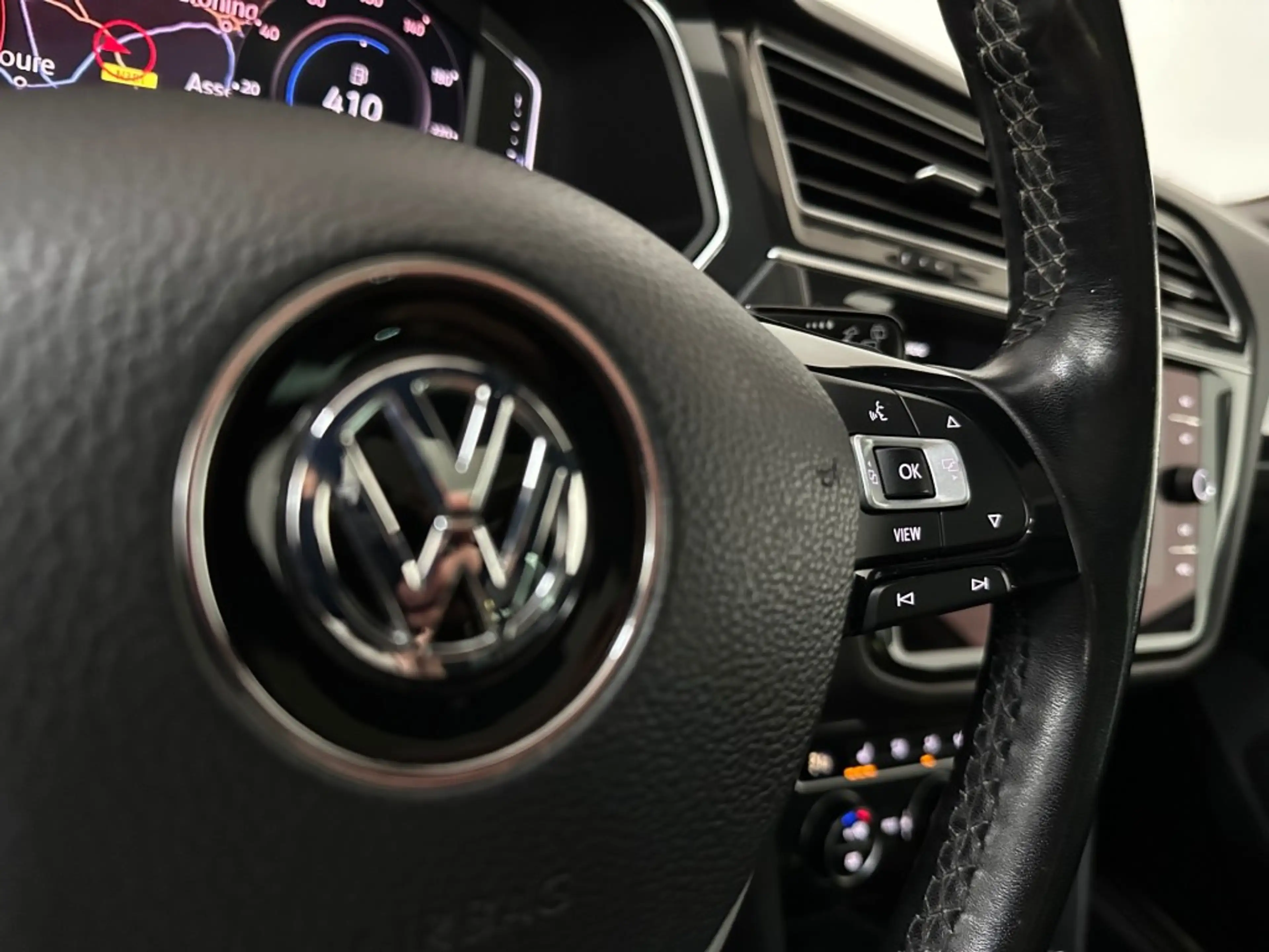 Volkswagen Tiguan 1.5 TSI DSG HIGHLINE R-LINE LEDER PANODAK — photo 47