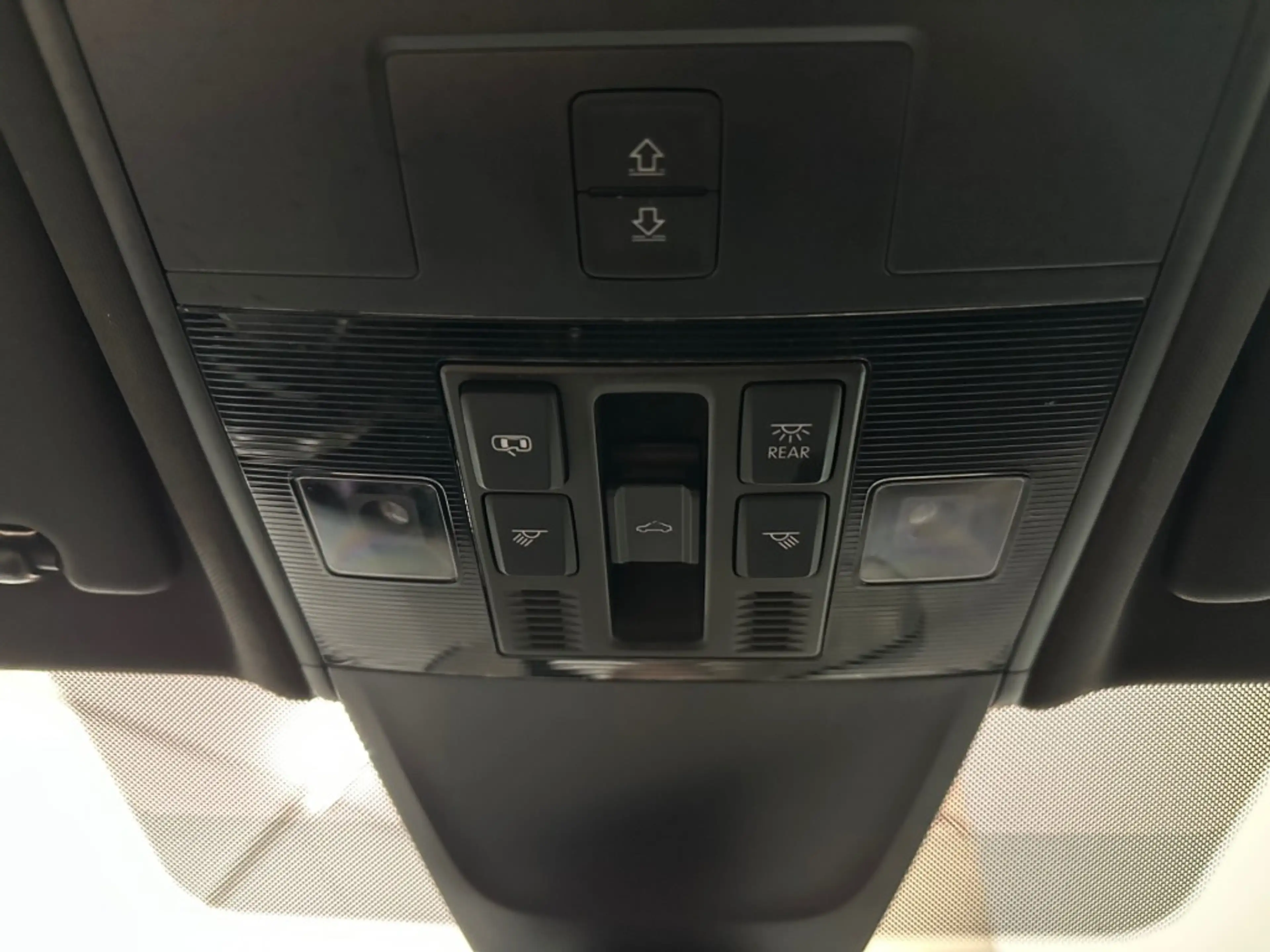 Volkswagen Tiguan 1.5 TSI DSG HIGHLINE R-LINE LEDER PANODAK — photo 24