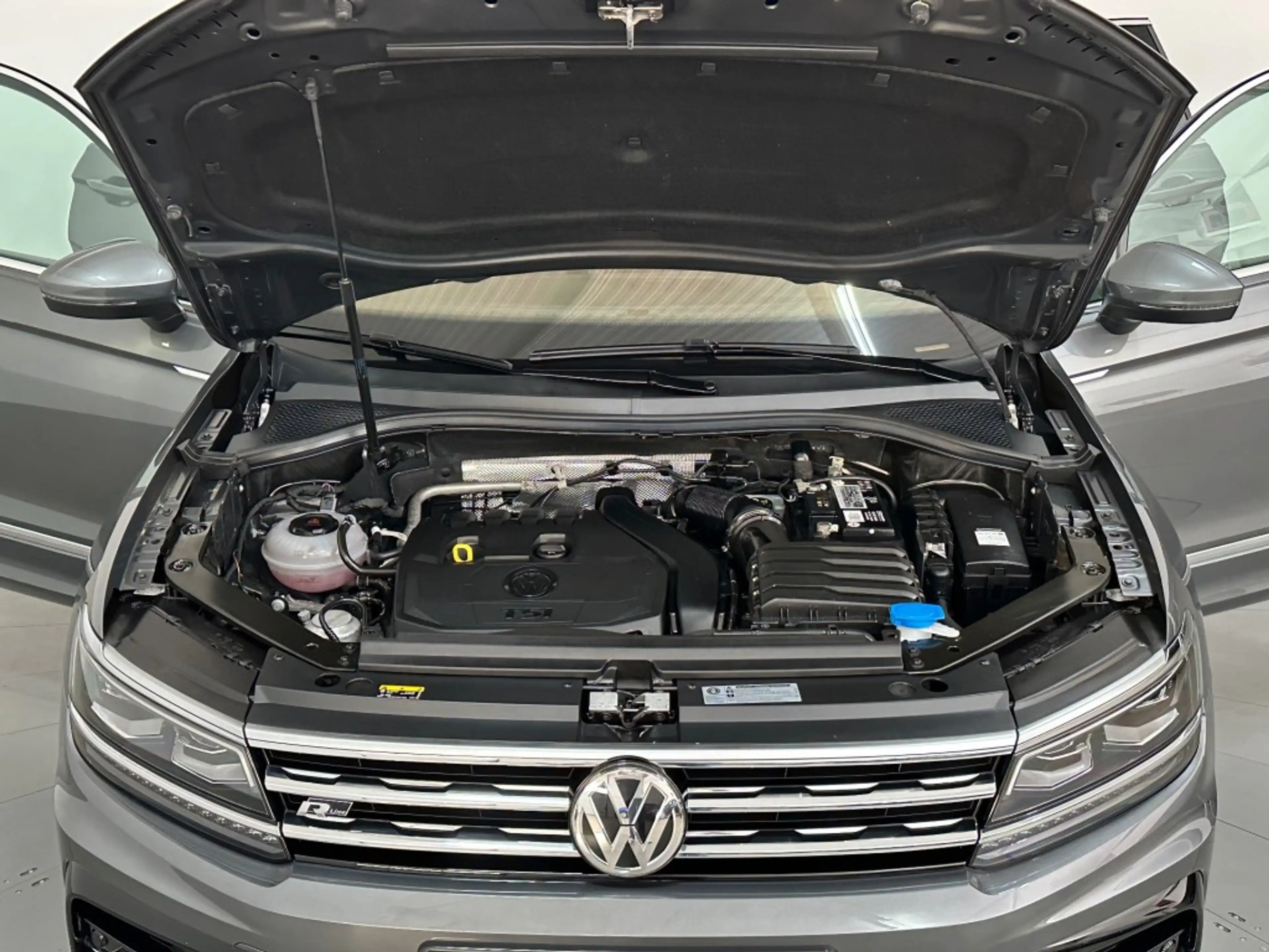 Volkswagen Tiguan 1.5 TSI DSG HIGHLINE R-LINE LEDER PANODAK — photo 13