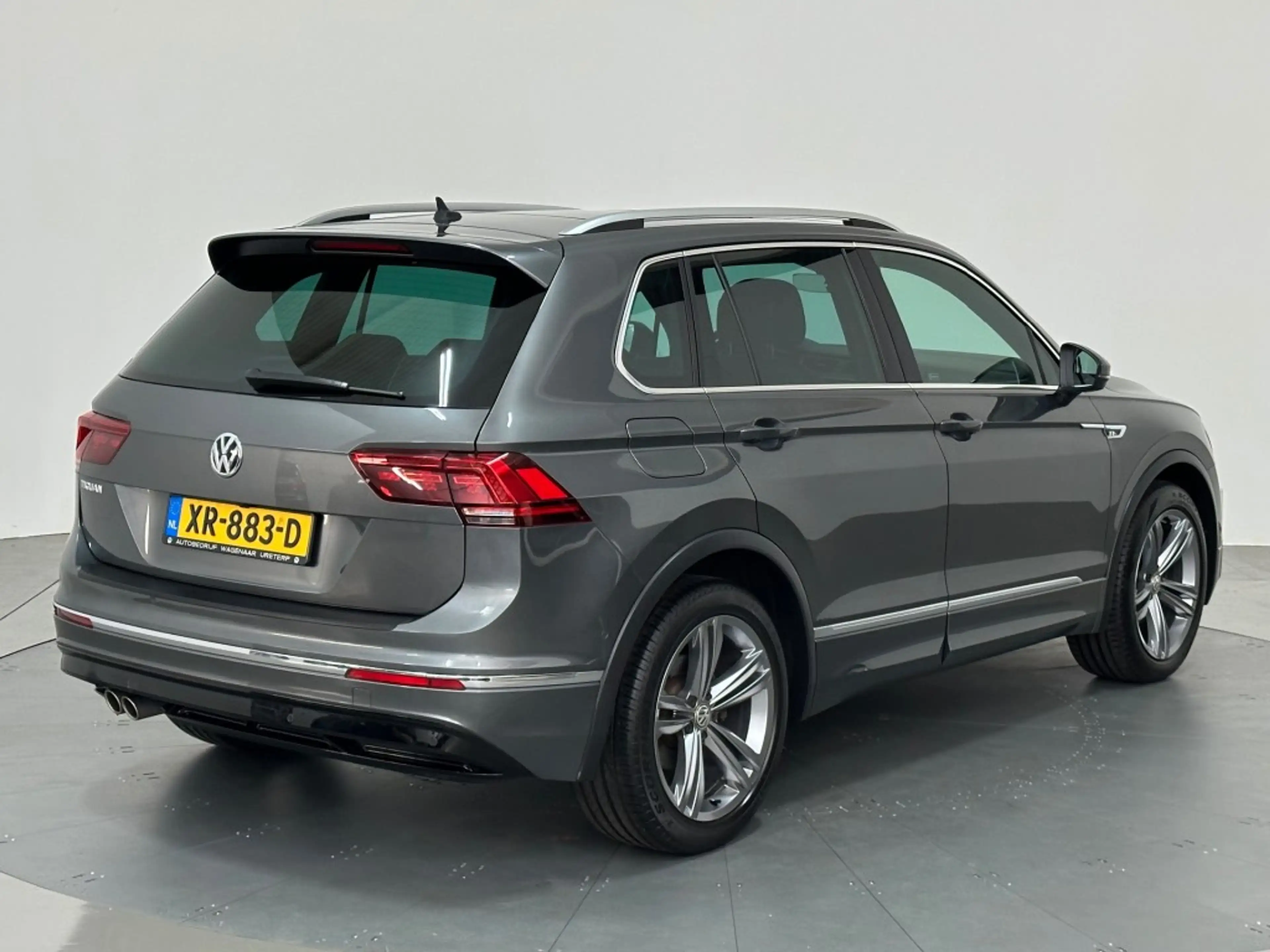 Volkswagen Tiguan 1.5 TSI DSG HIGHLINE R-LINE LEDER PANODAK — photo 3