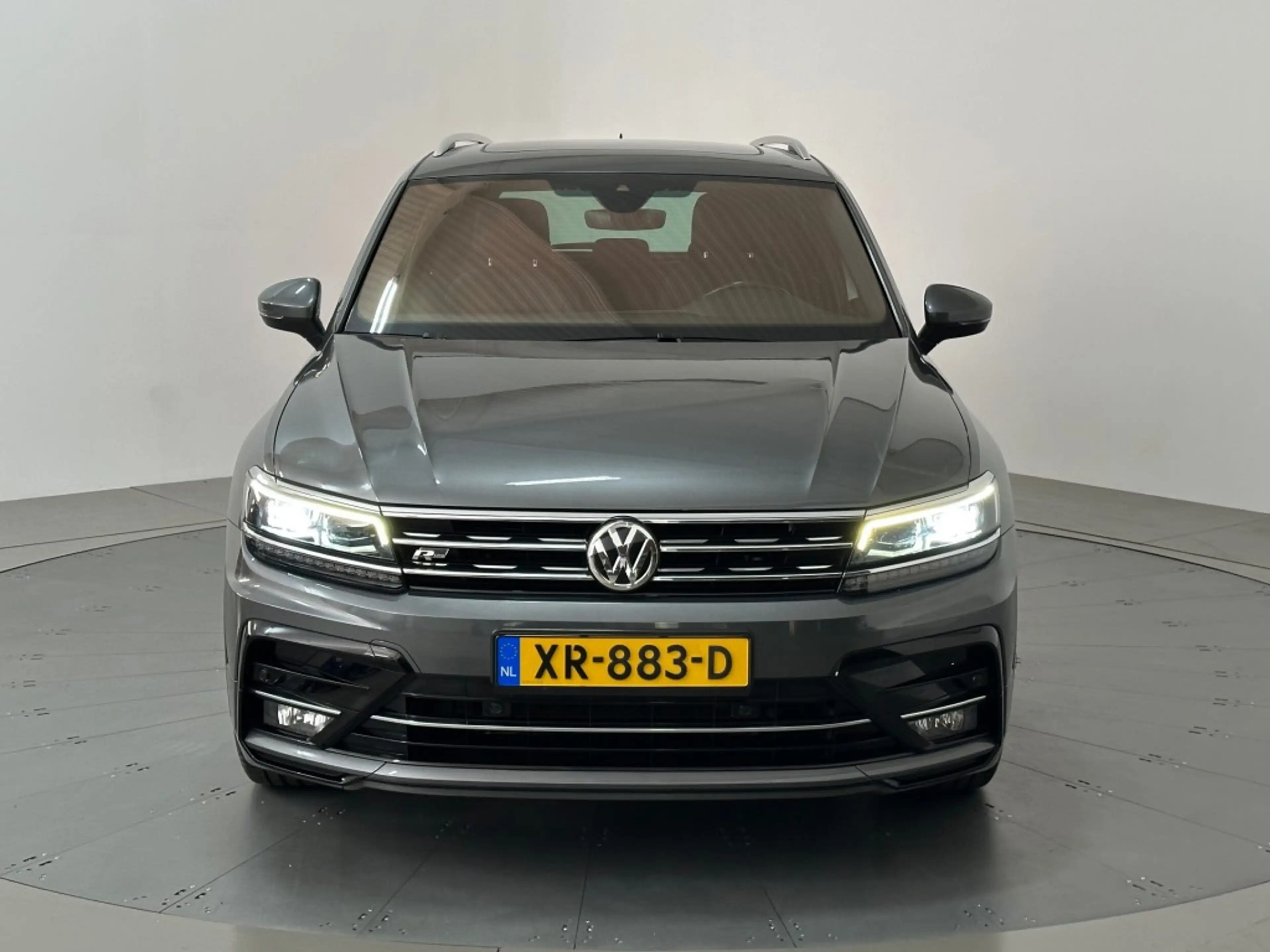Volkswagen Tiguan 1.5 TSI DSG HIGHLINE R-LINE LEDER PANODAK — photo 11