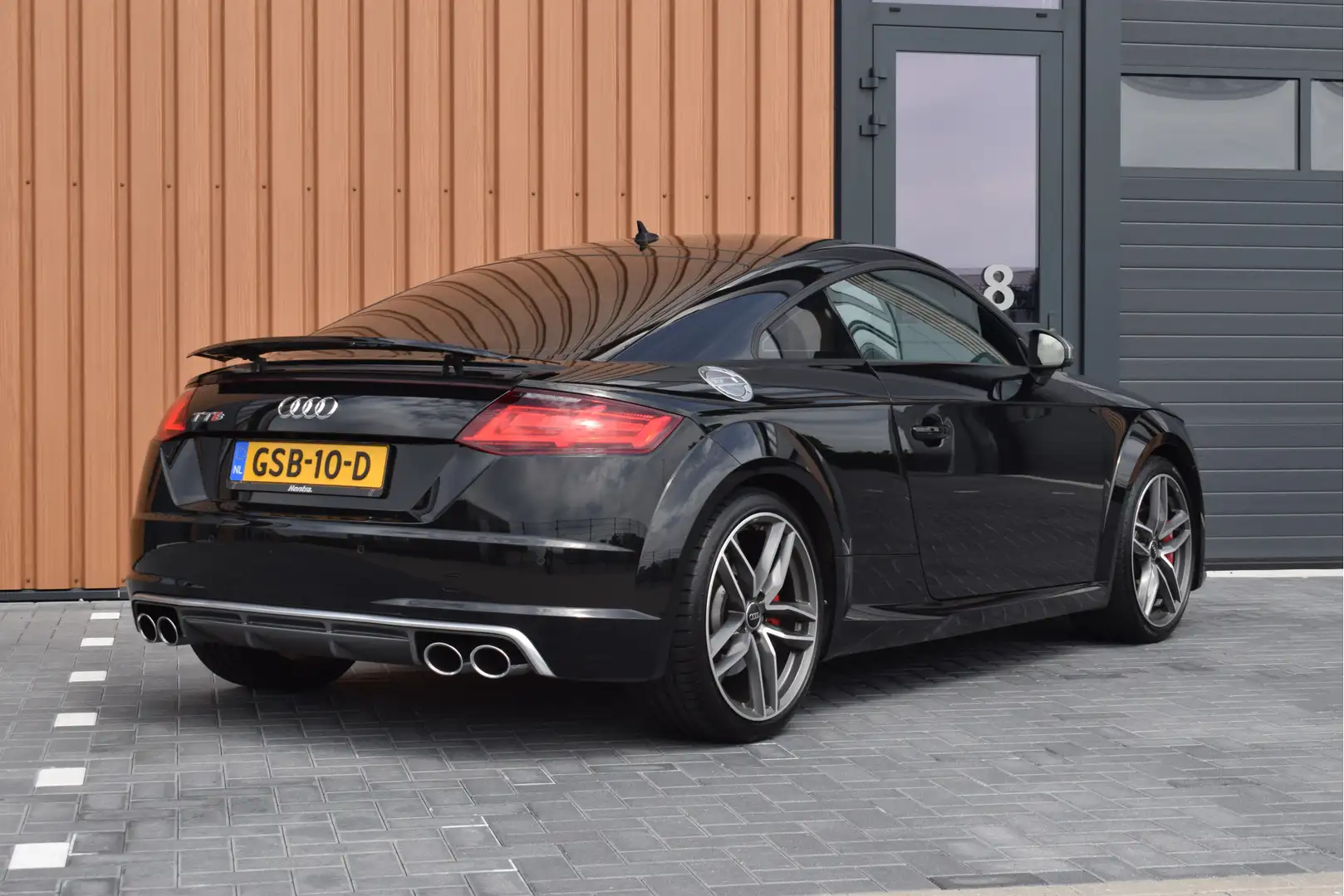 Audi TTS 2.0 TFSI 310pk Quattro | Leer | B&O | Camera | Mag Schwarz - 2