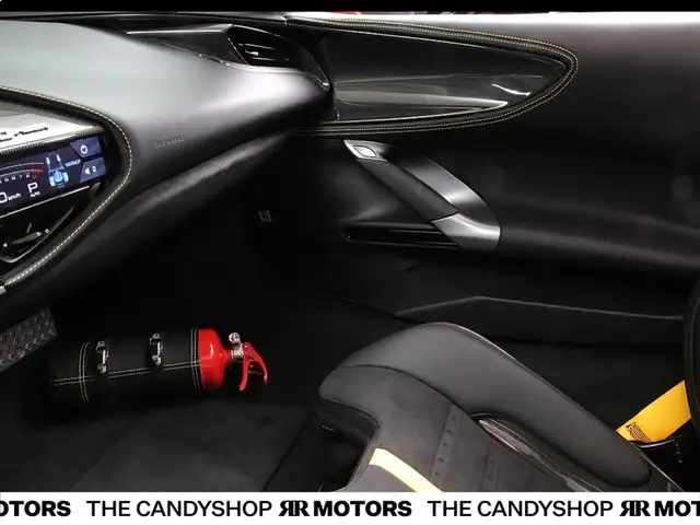 Ferrari SF90 Spider *Fiorano*Rosso Dino*Mega*Perfekt* Ansicht 33