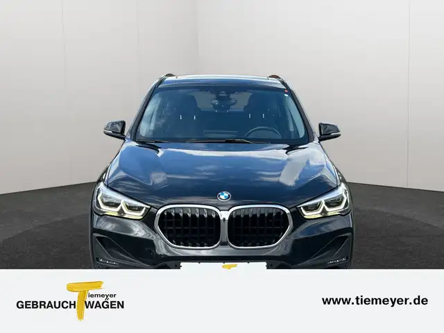 BMW X1 view 2