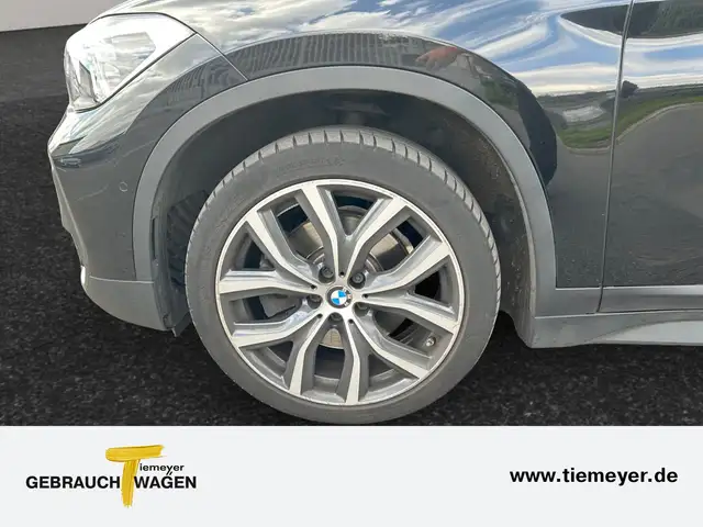 BMW X1 view 9