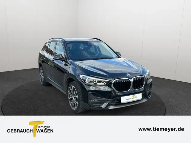 BMW X1 view 3