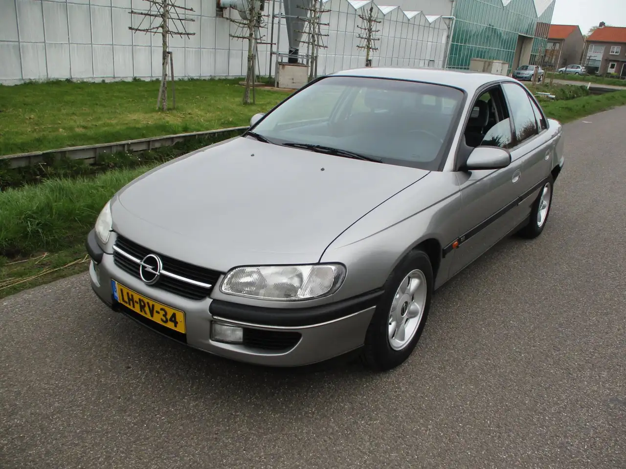 Opel Omega 2.5i V6 CD Comfort, foto 7