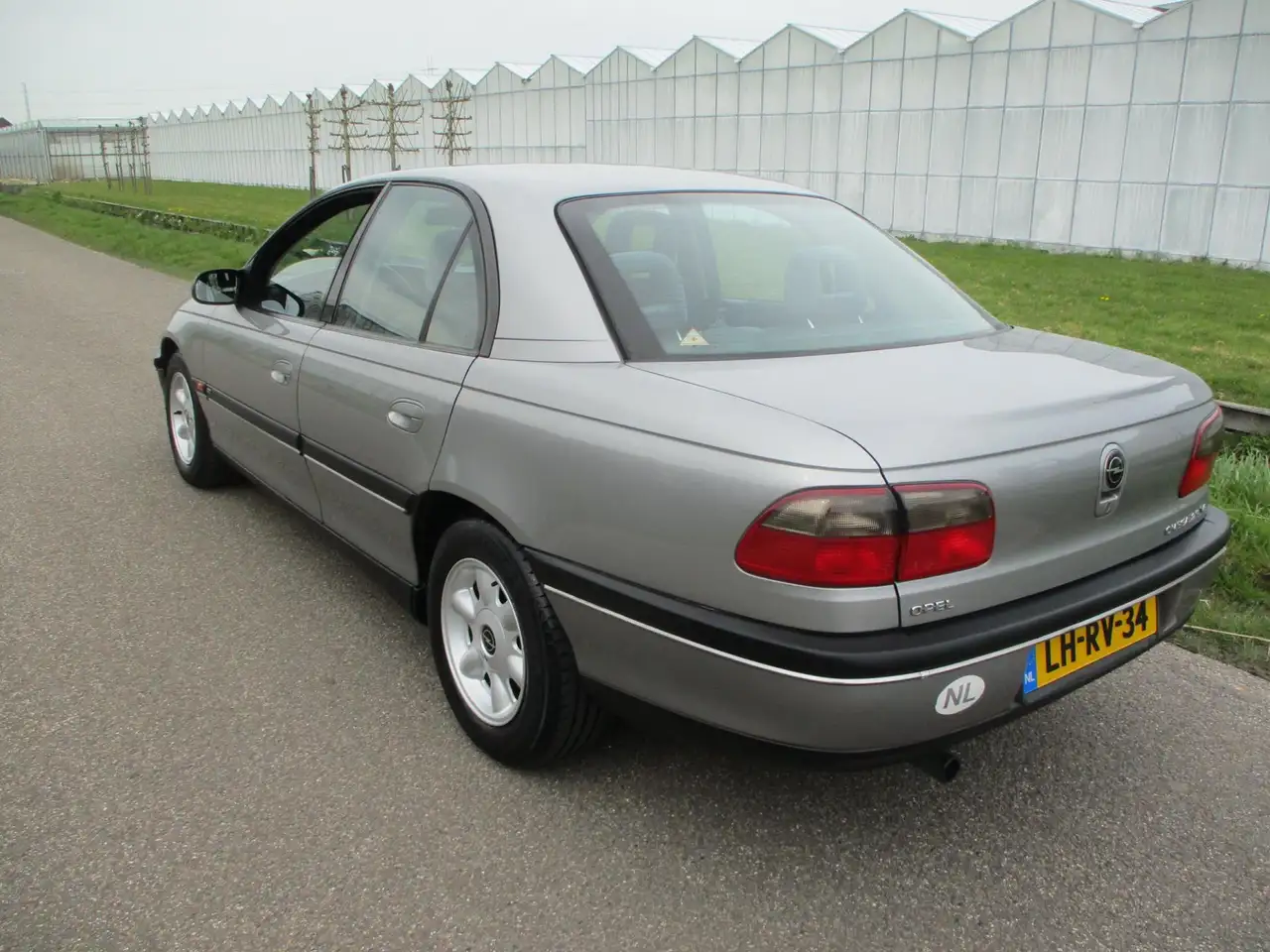 Opel Omega 2.5i V6 CD Comfort, foto 4