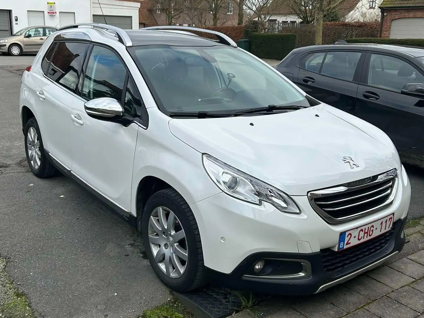 Peugeot 2008 2008 e-HDi ALLURE Pack bijela - 2