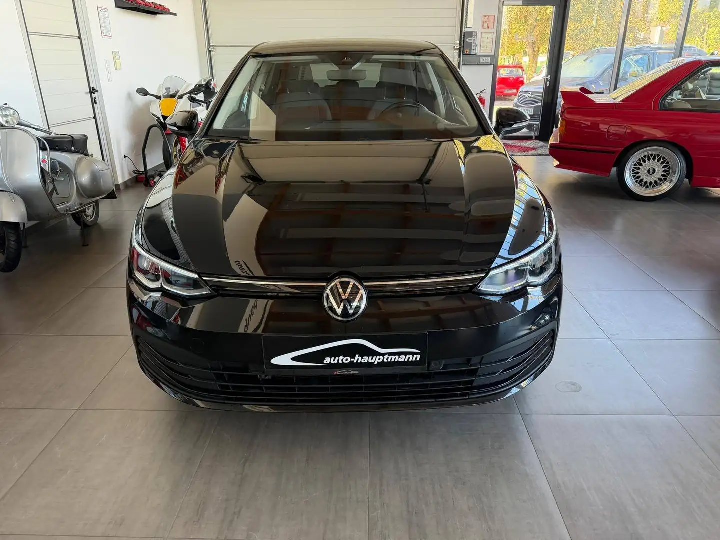 Volkswagen Golf Life Schwarz - 2