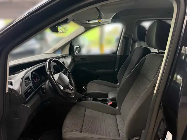 Volkswagen Caddy view 8