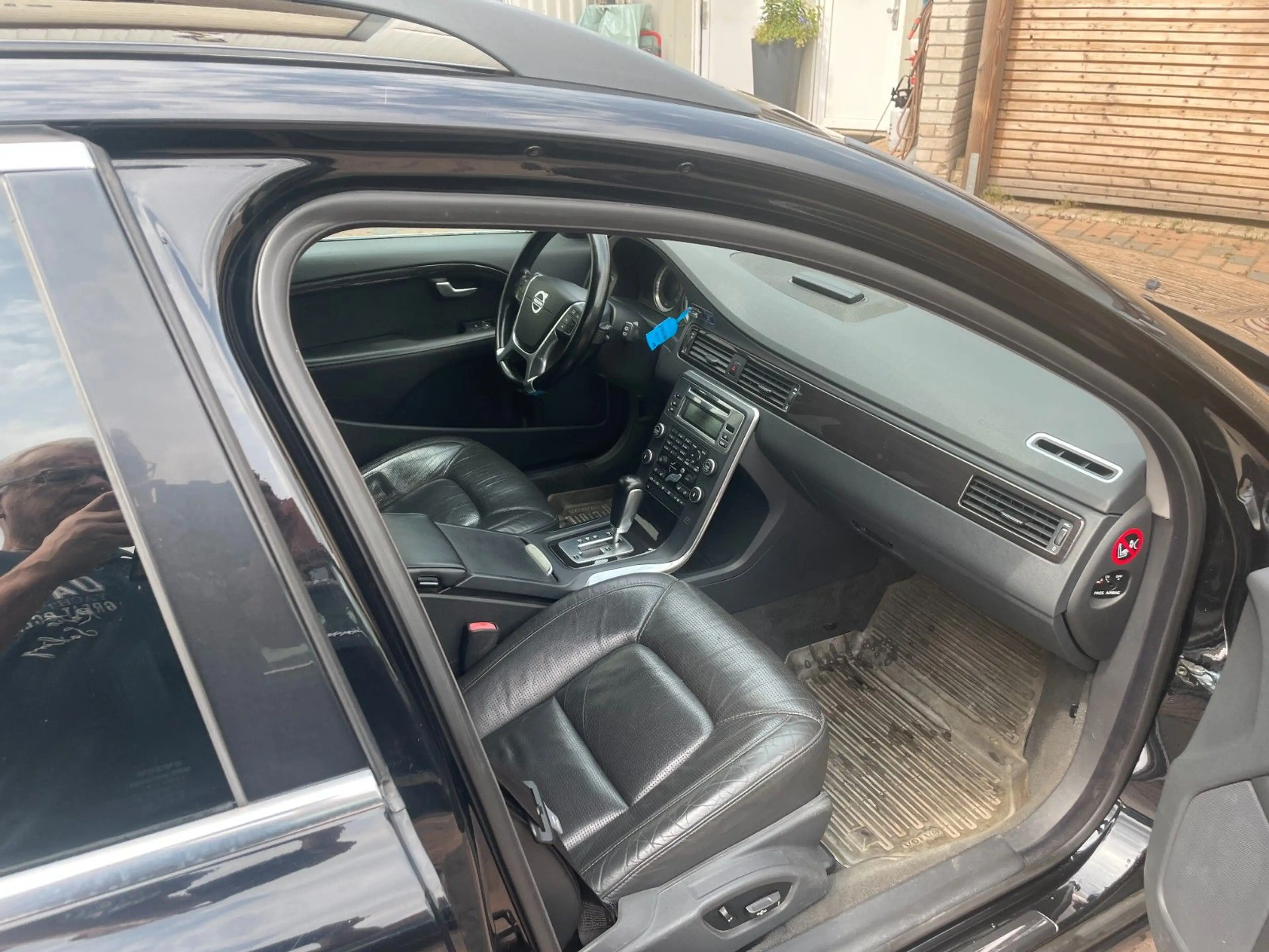 Volvo V70 D4 Kombi Momentum NAVI, Leder, AHK — photo 13