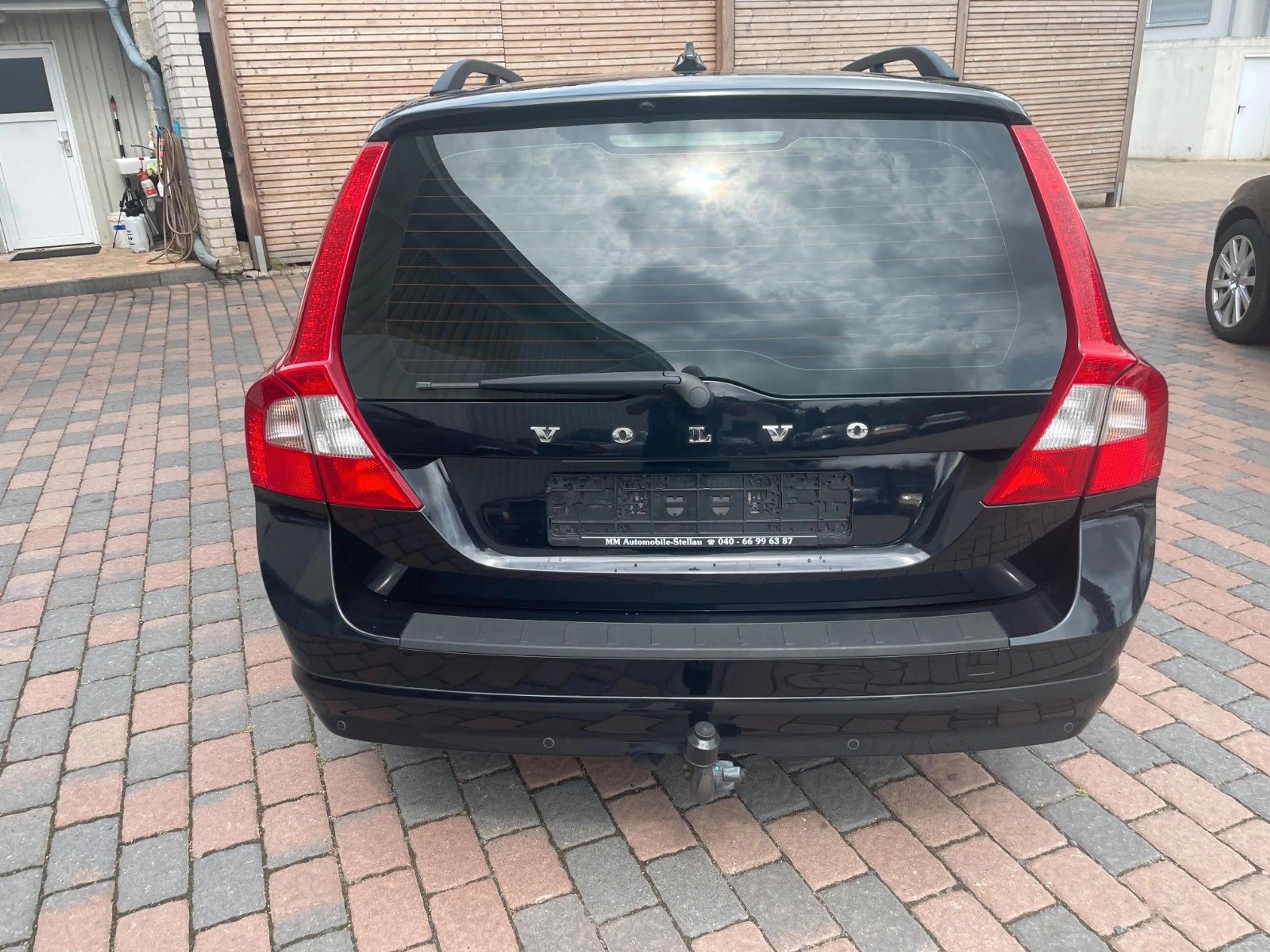 Volvo V70 D4 Kombi Momentum NAVI, Leder, AHK — photo 5