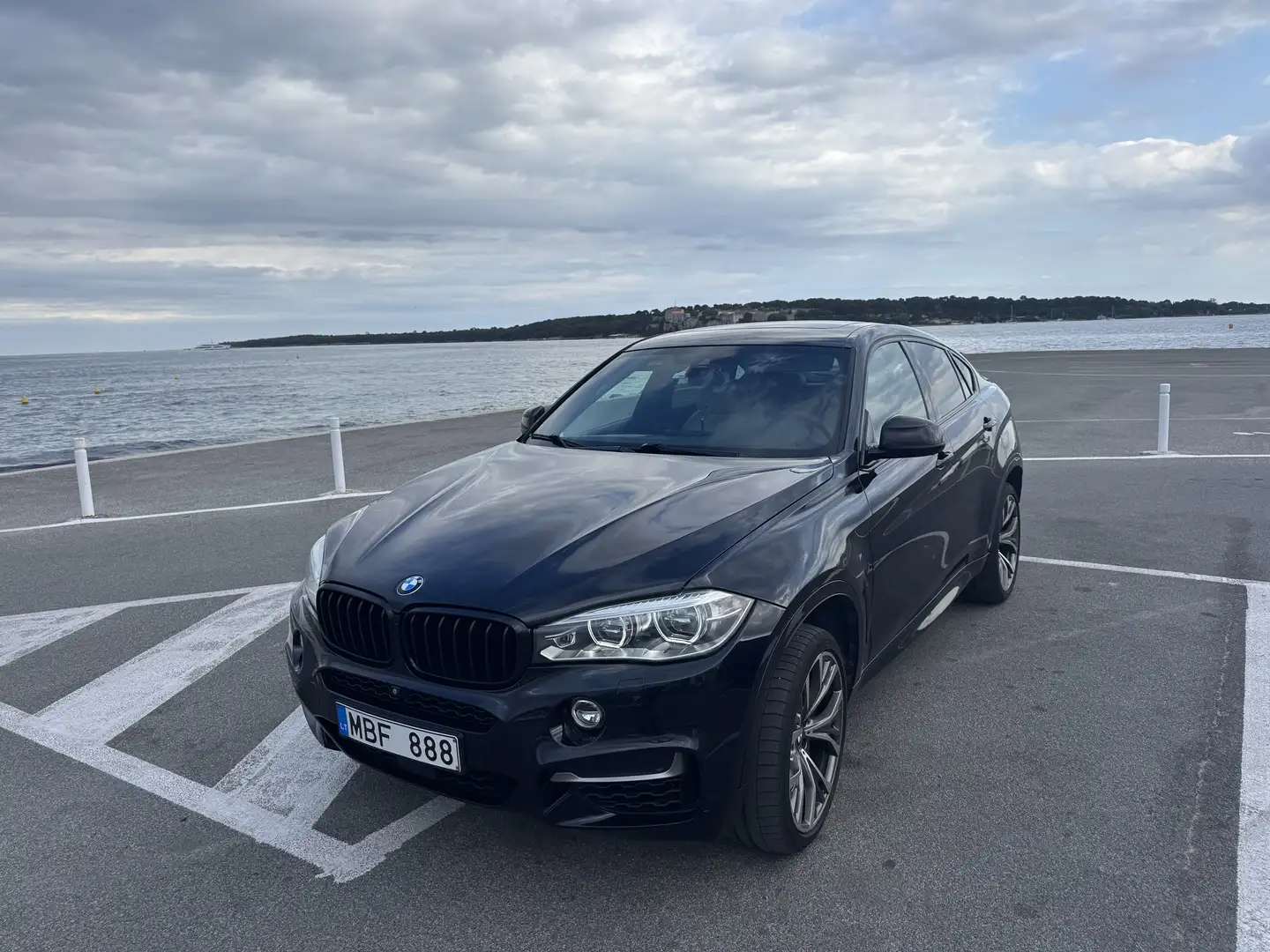 BMW X6 M M50d - 1