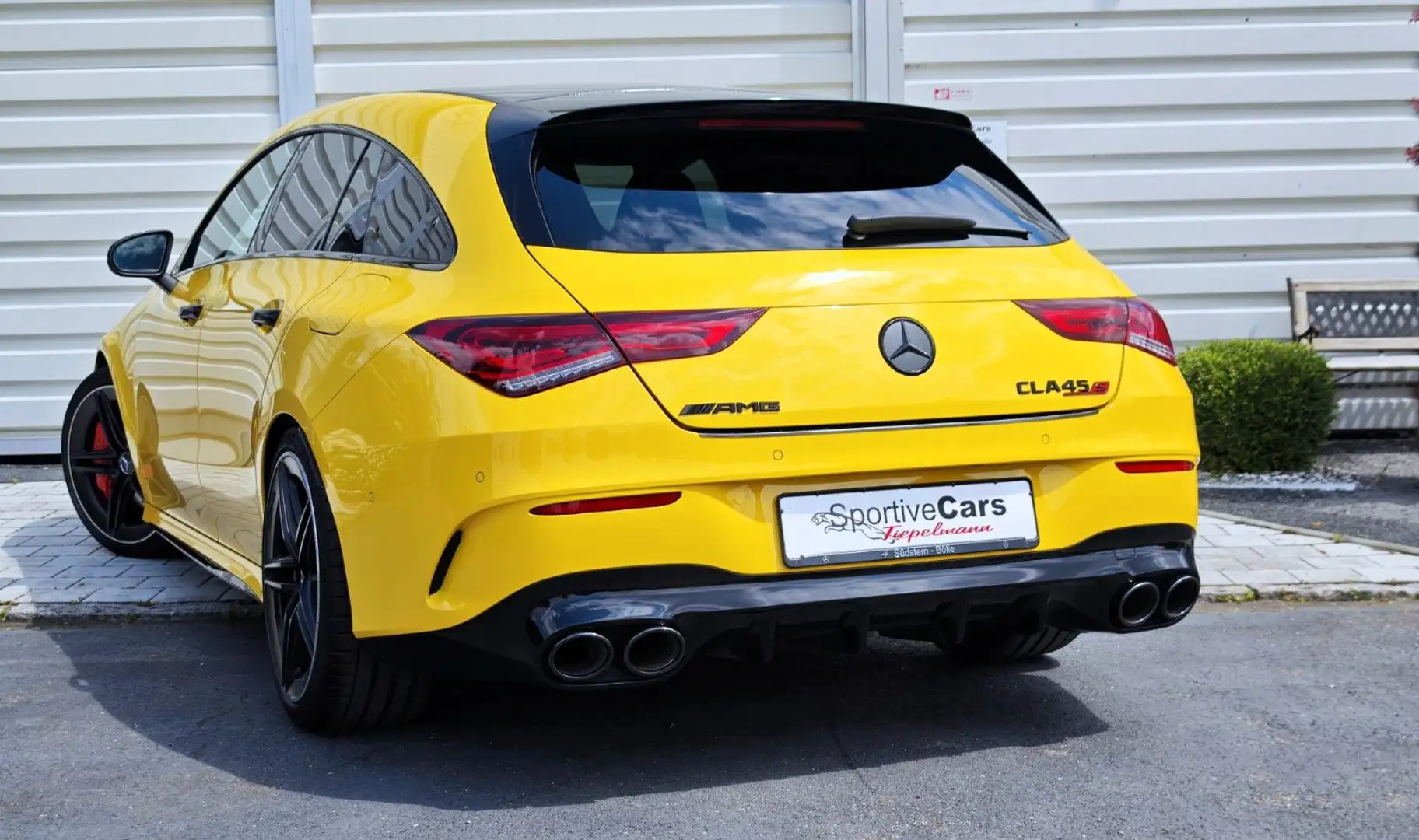 Mercedes-Benz CLA 45 AMG CLA 45 S AMG 4matic+ Performance Night maxVOLL ! Yellow - 2