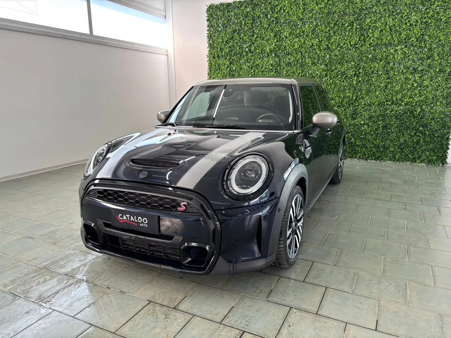 MINI Cooper S Mini IV F55 2021 5p 5p 2.0 Resolute auto Azul - 1