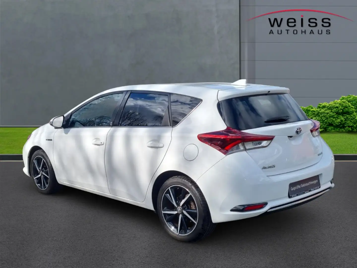 Toyota Auris 1.8 Hybrid Team*DAB*CAM*SHZ*M+S*SmartKey* Blanco - 2