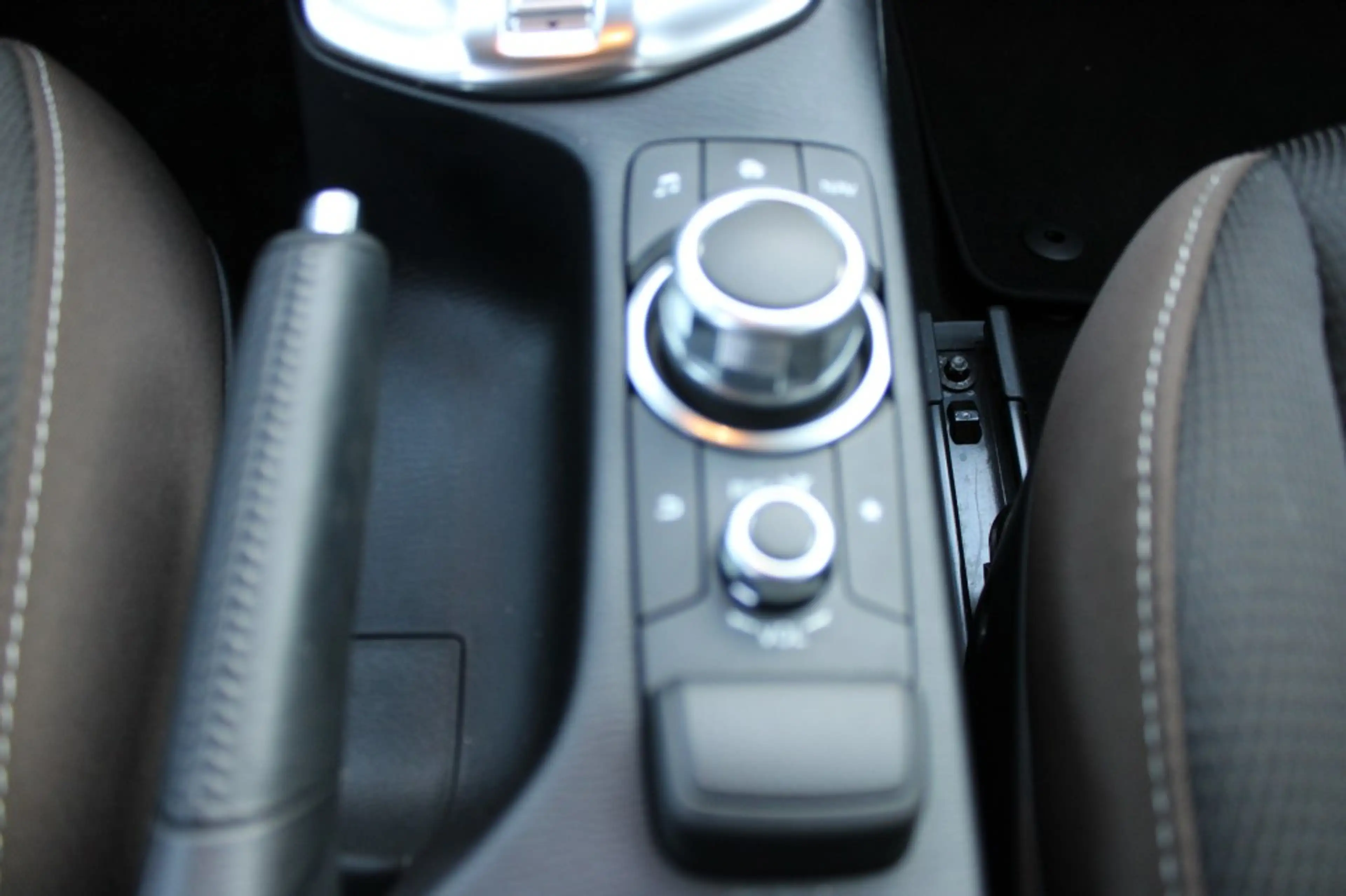 Mazda 2 1.5 SKYACT-G COMFORT / Rijklaarprijs — photo 9