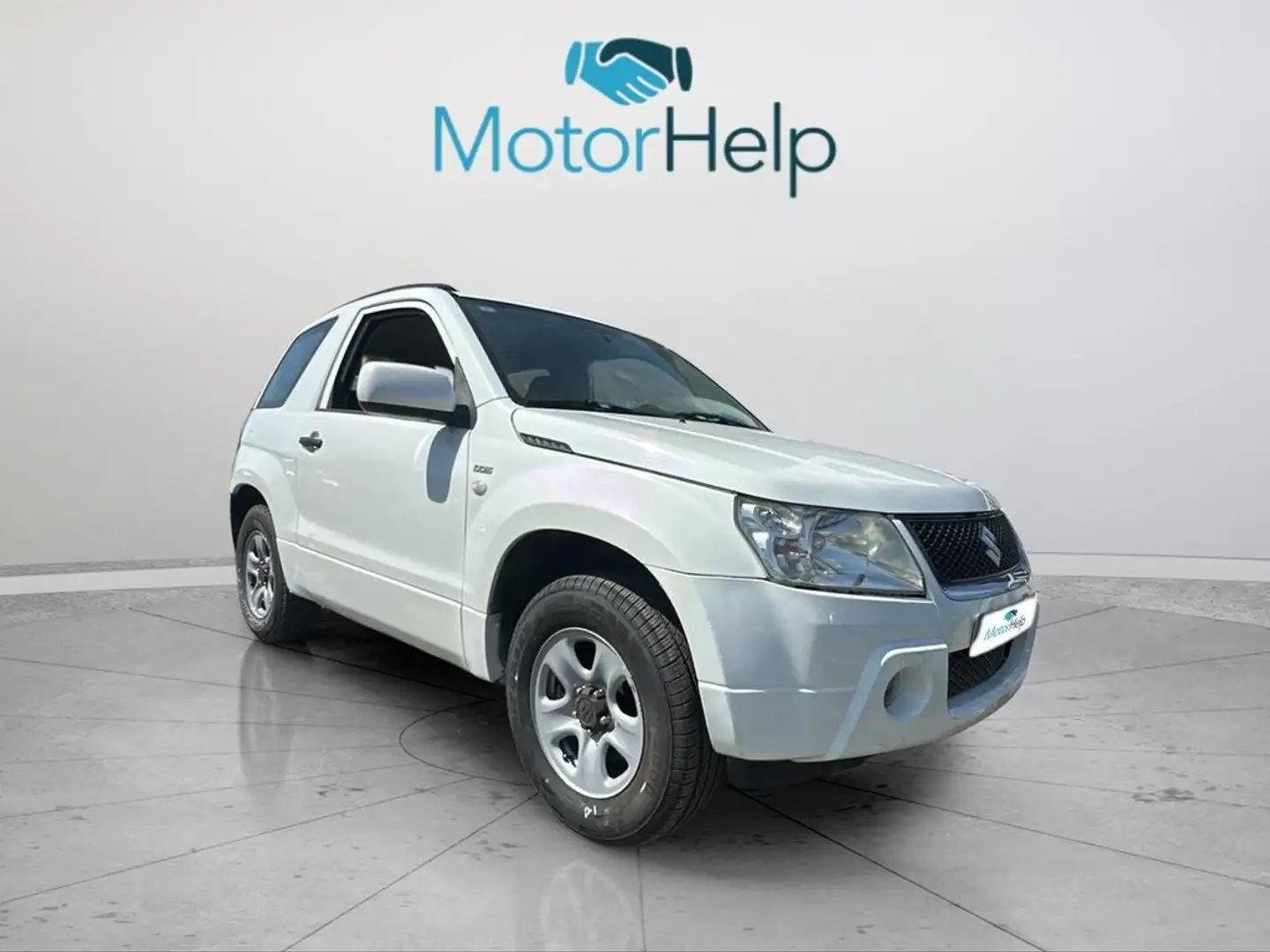 Suzuki Grand Vitara 1.9DDiS JX Blanco - 2