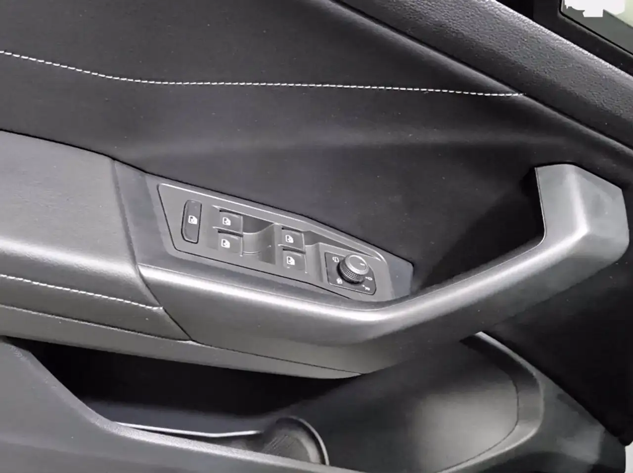 Volkswagen T-Roc 2.0 tdi r-line 115cv 20