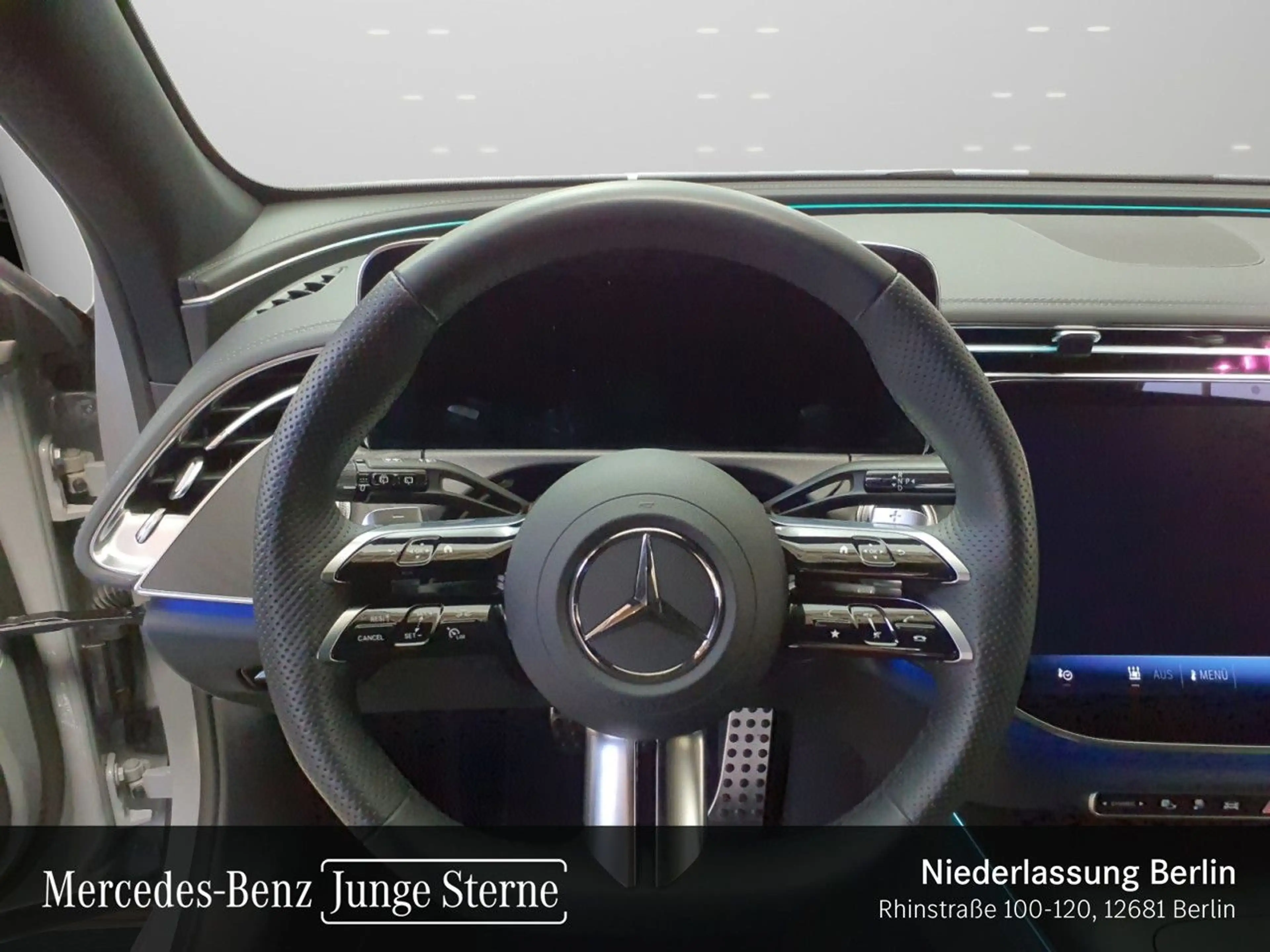 Mercedes-Benz E 300 de T AMG Fahrass 360° Burmester Distr. AHK — photo 14