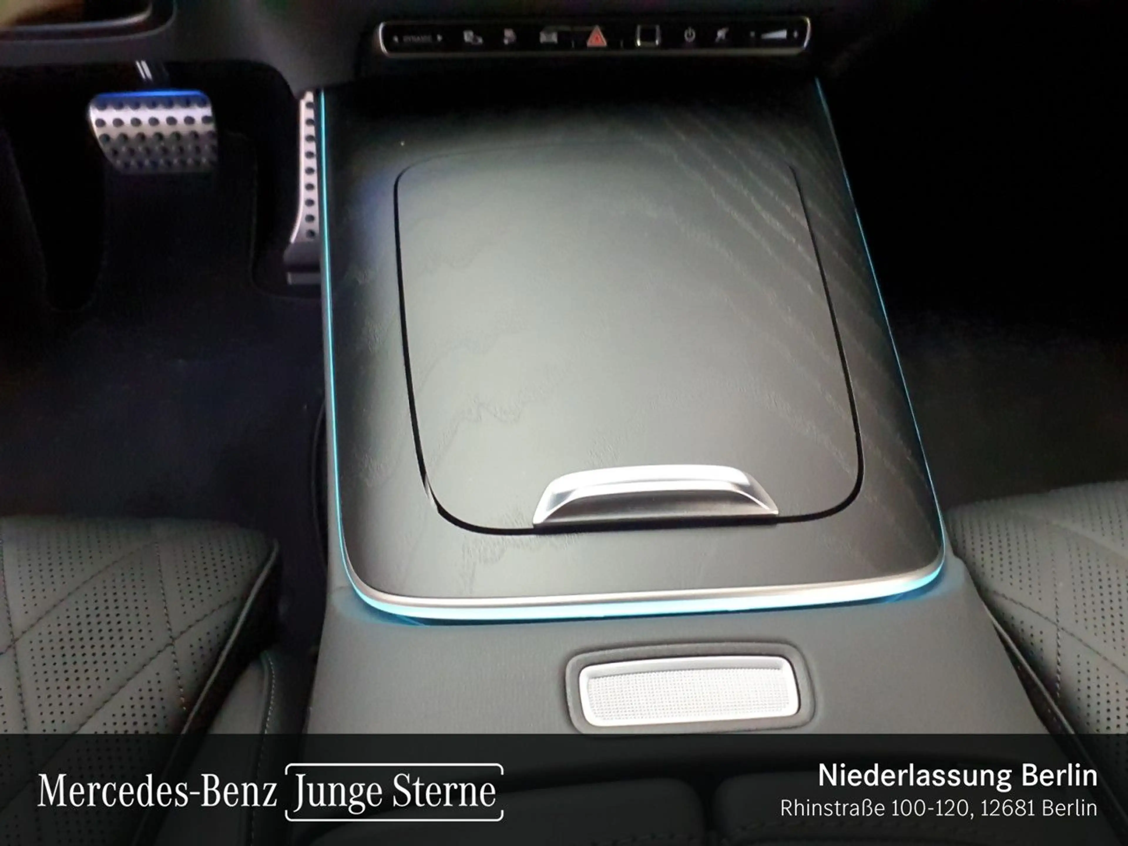 Mercedes-Benz E 300 de T AMG Fahrass 360° Burmester Distr. AHK — photo 15