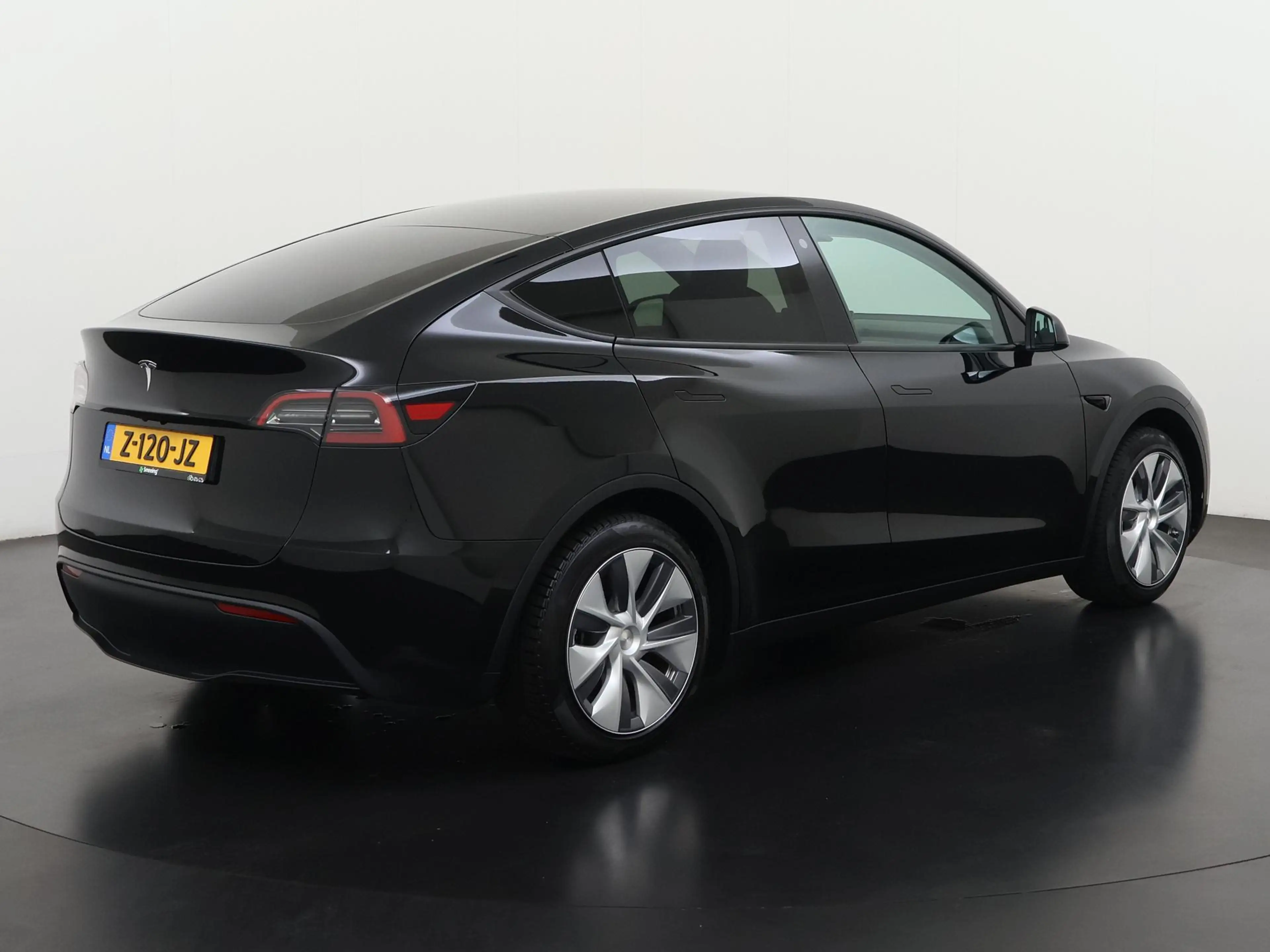 Tesla Model Y RWD 58 kWh | SOH 93% | Panoramadak | Zondag Open! — photo 4