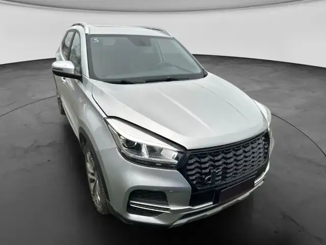 DR Automobiles DR4.0 view 2