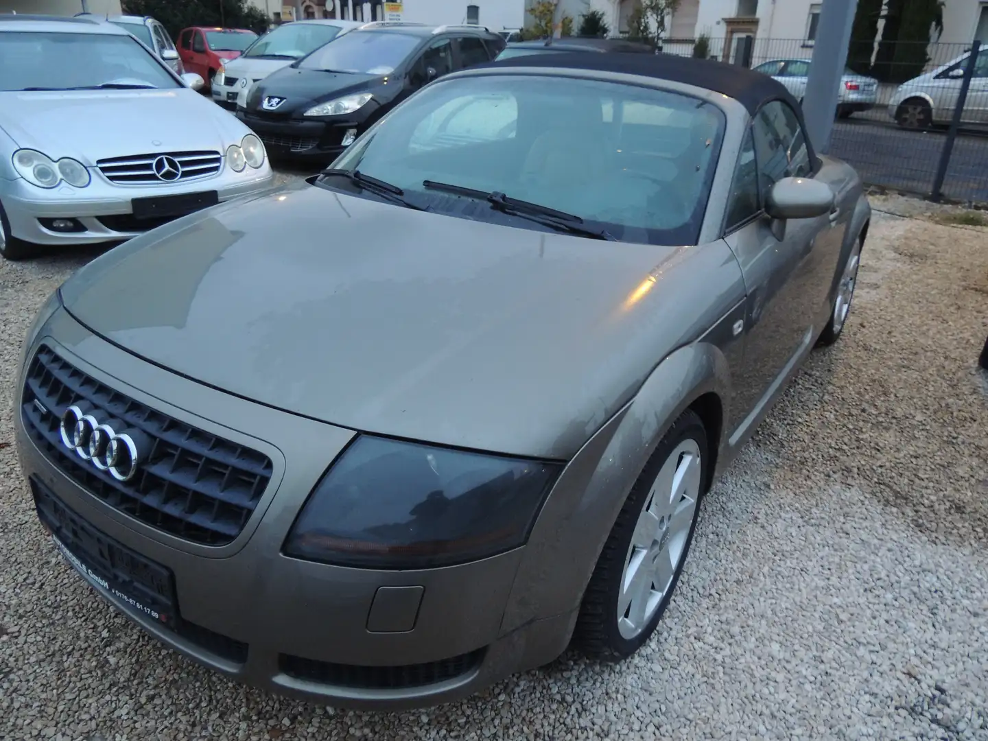 Audi TT Roadster 1.8 T quattro SH Verdeck ern. AT-M. 63tkm Beige - 2