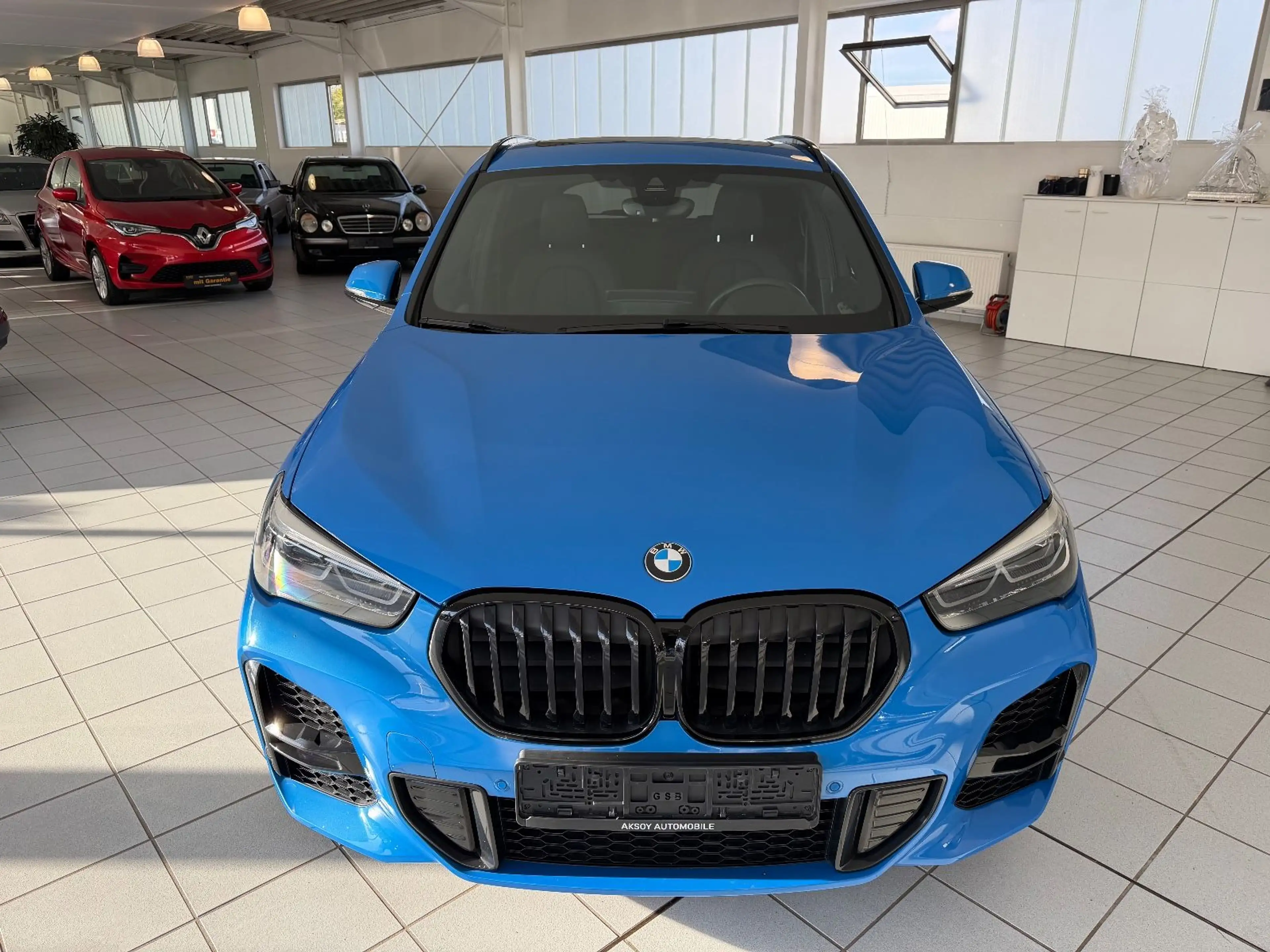 BMW X1 xDrive 25 e M Sport, PANO, LEDER, AHK, HEADUP — photo 9