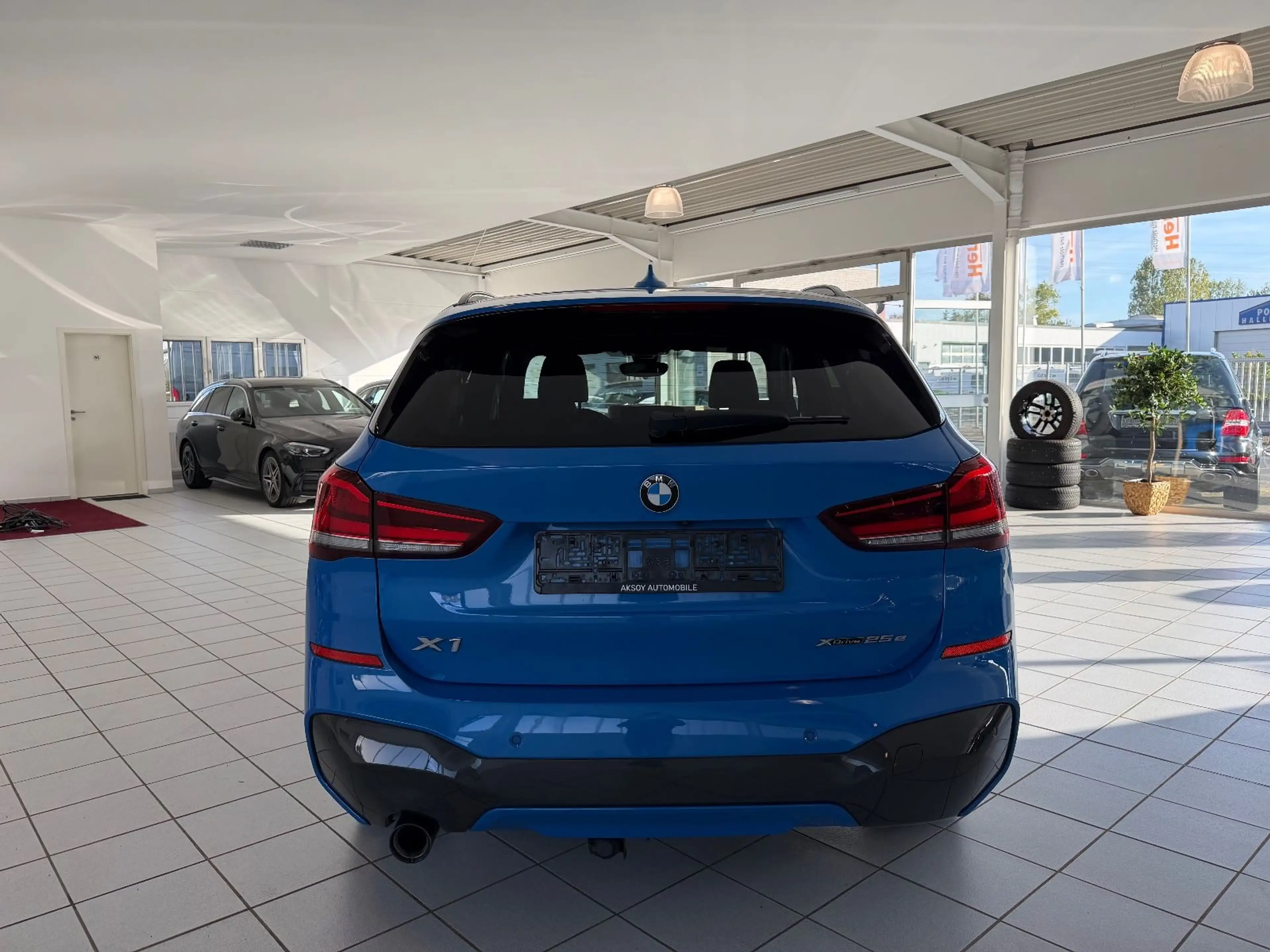 BMW X1 xDrive 25 e M Sport, PANO, LEDER, AHK, HEADUP — photo 4