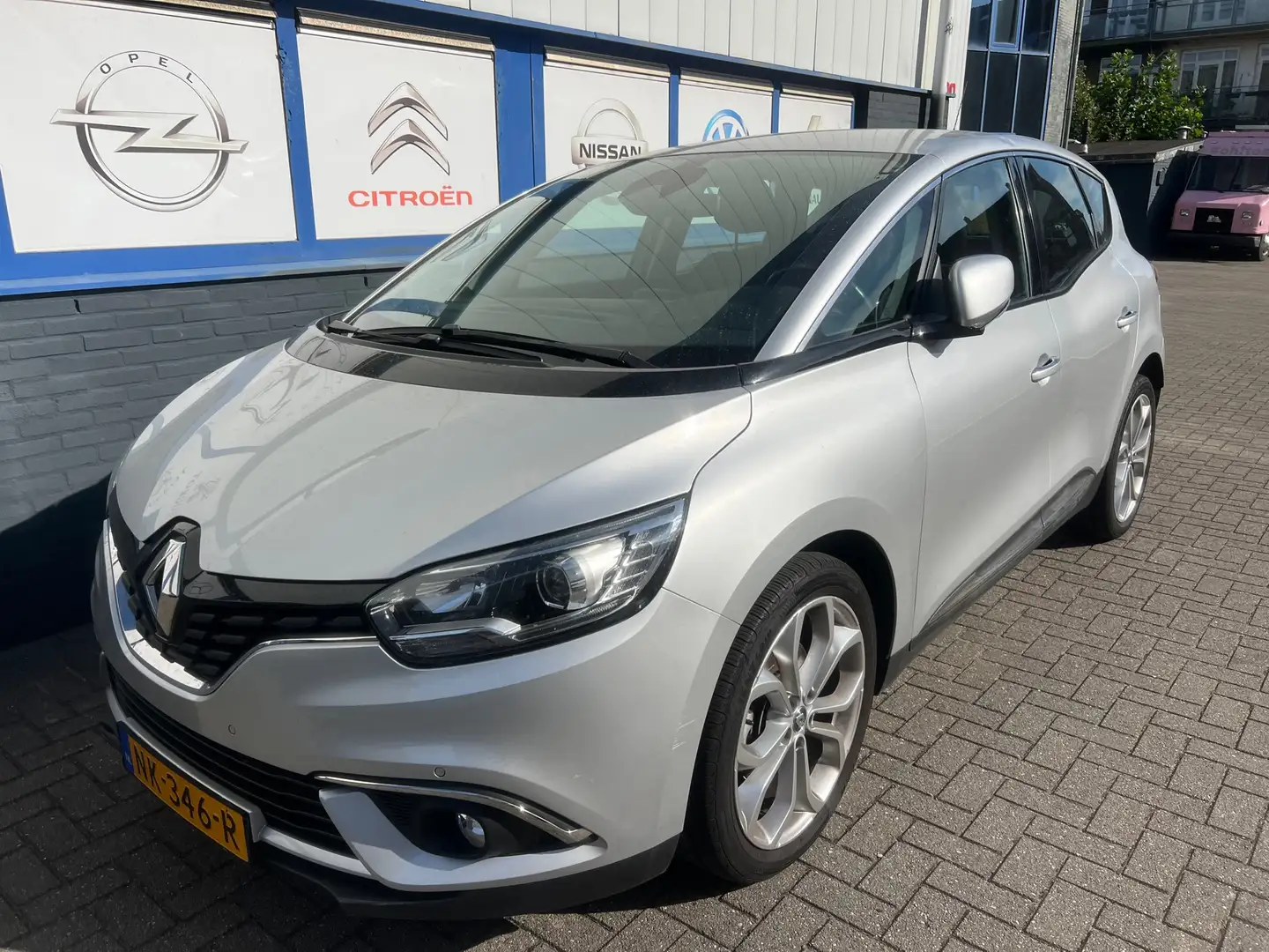 Renault Scenic 1.2 TCe Zen 2017 57000km 13495eu Grijs - 2