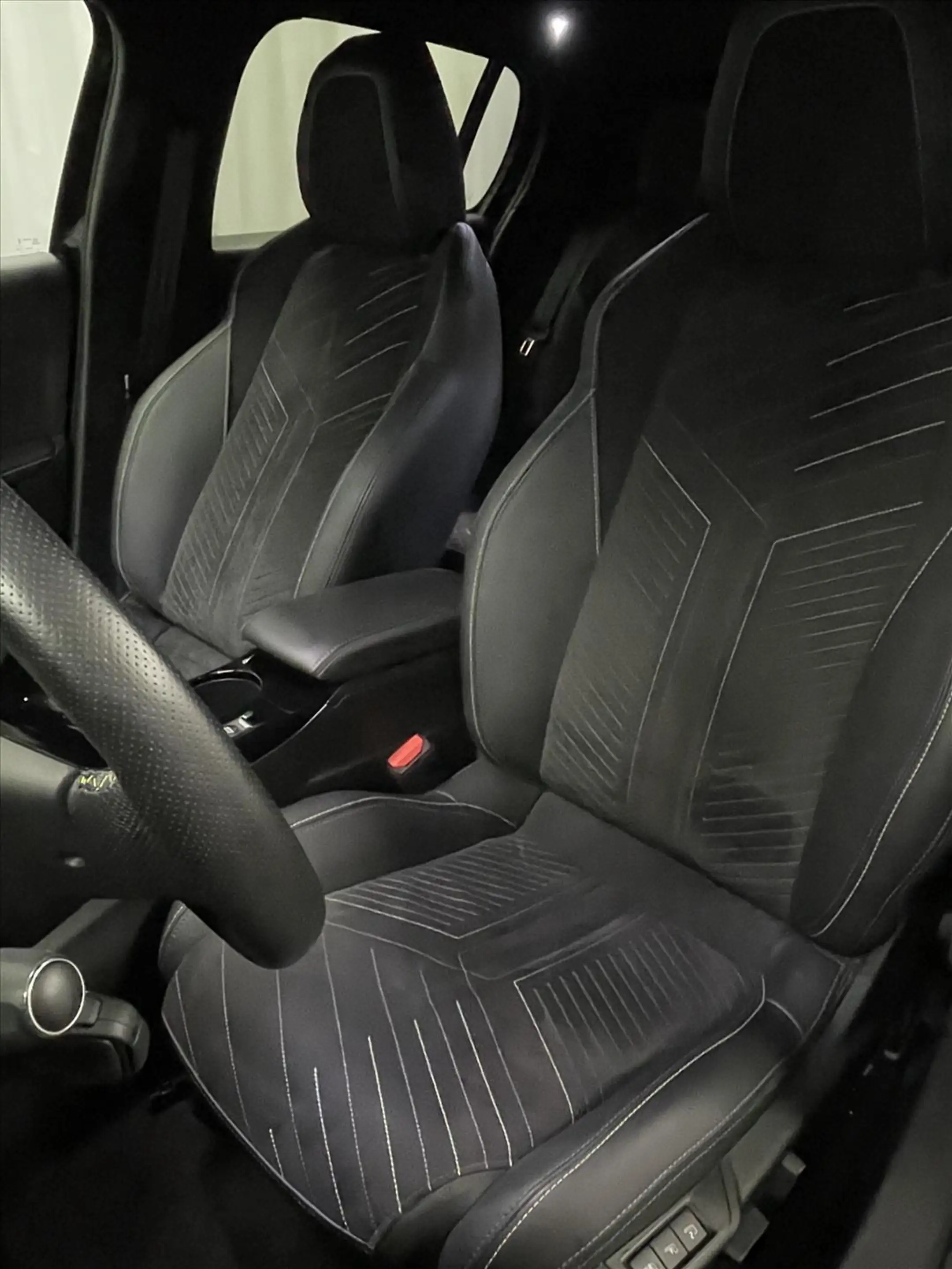Peugeot e-208 GT PACK EV 50kWh 156pk SOH 96% Alcantara massage — photo 31