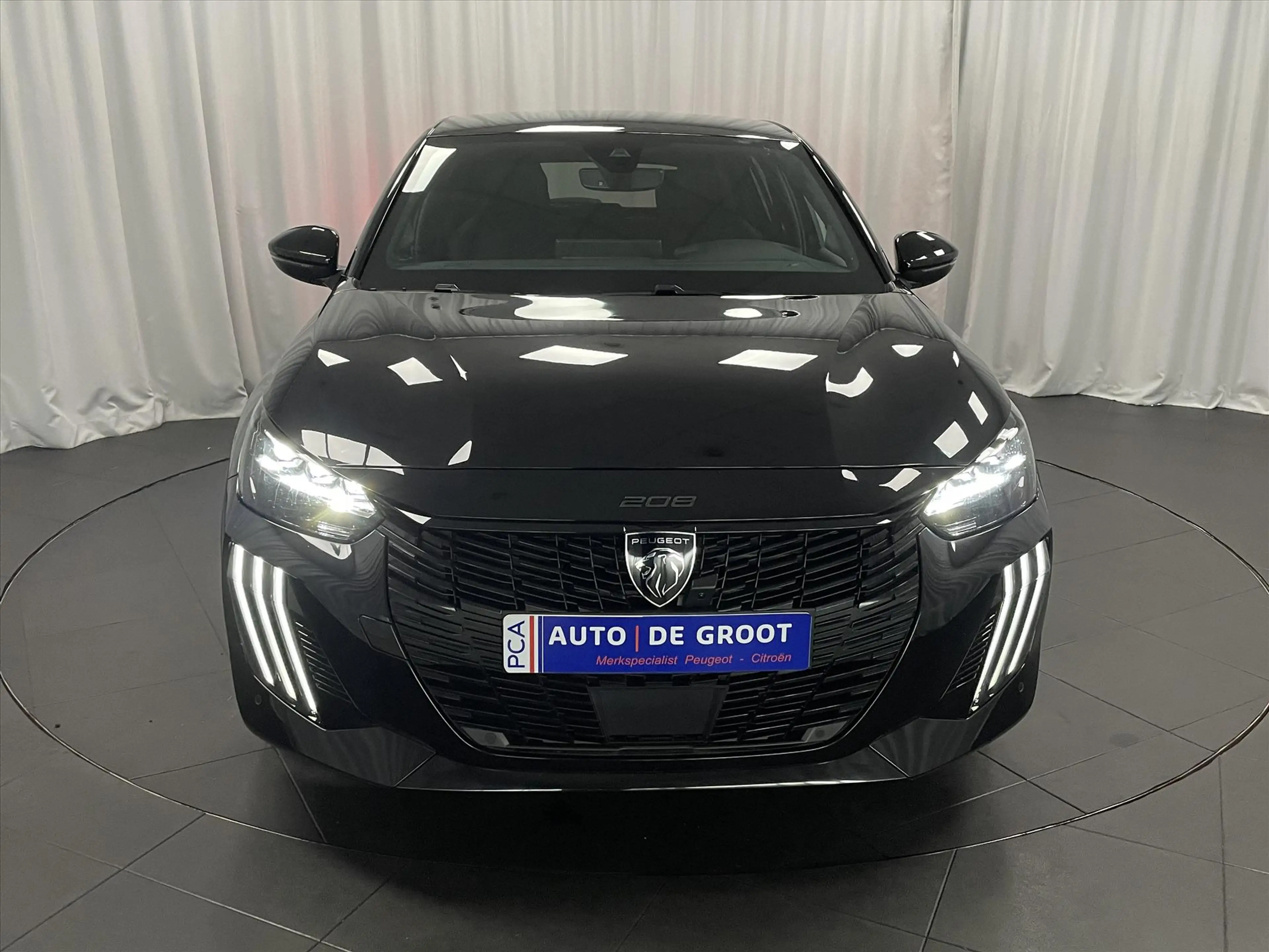 Peugeot e-208 GT PACK EV 50kWh 156pk SOH 96% Alcantara massage — photo 8