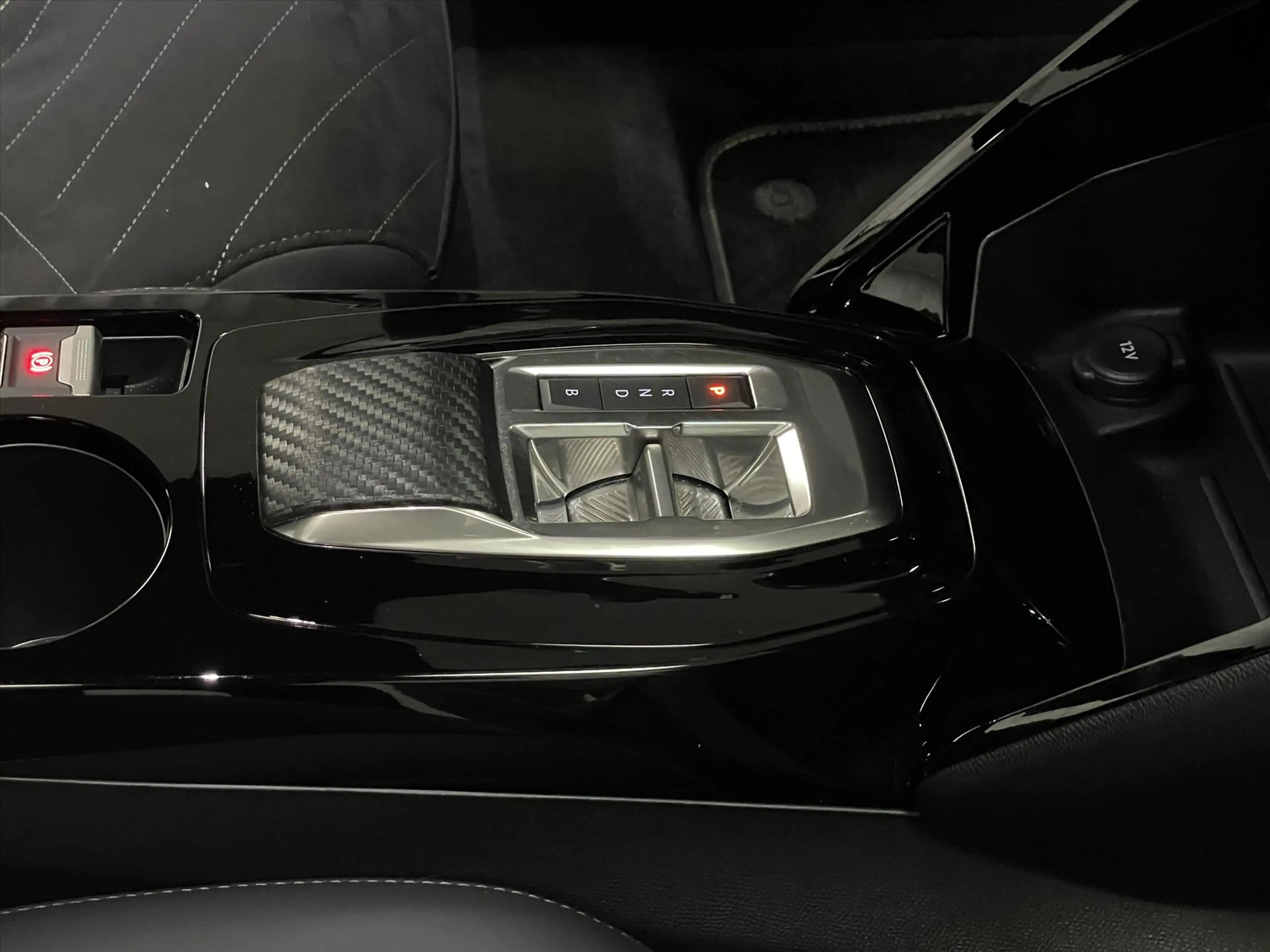 Peugeot e-208 GT PACK EV 50kWh 156pk SOH 96% Alcantara massage — photo 30