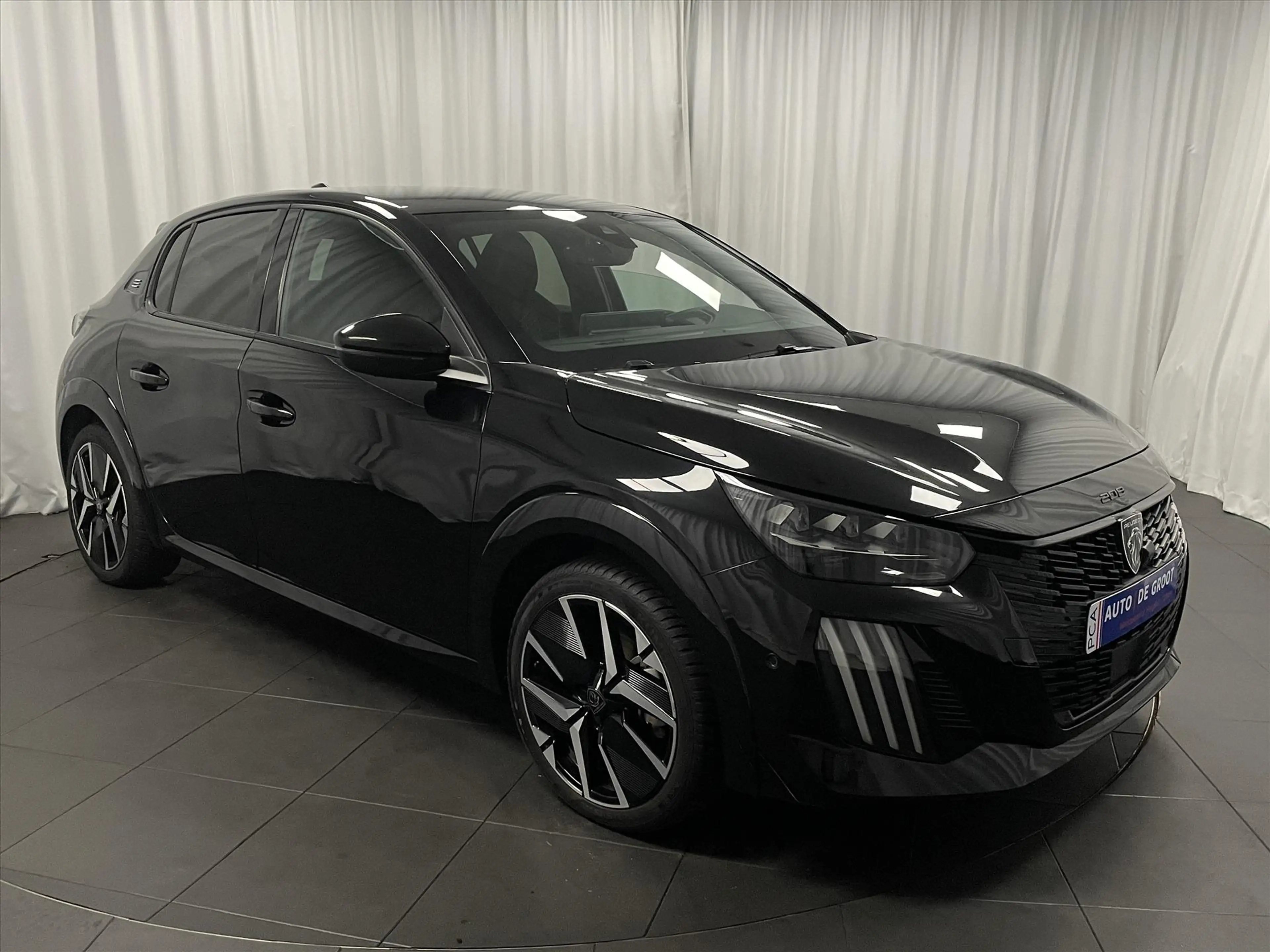 Peugeot e-208 GT PACK EV 50kWh 156pk SOH 96% Alcantara massage — photo 7