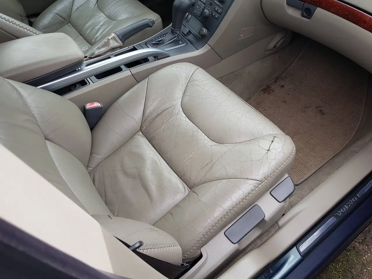 Volvo XC70 2.4 T Ocean Race, foto 4